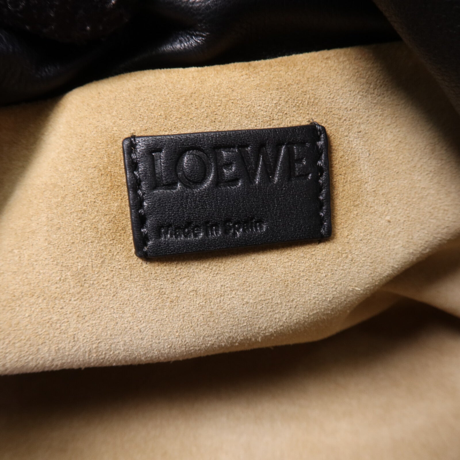 LOEWE 羊皮皮革Flamenco金扣肩背袋