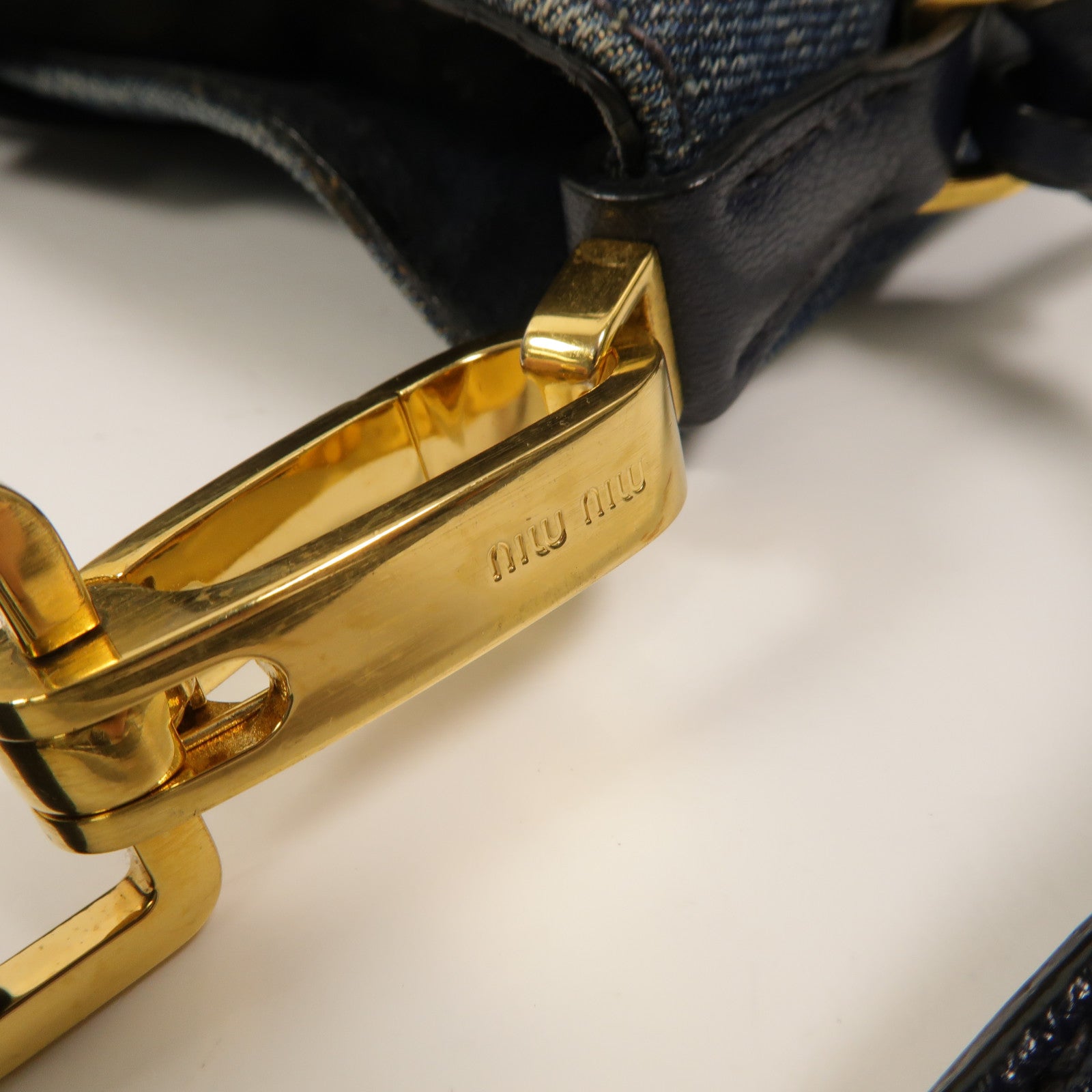 Miu Miu 牛仔布2 Way Shoulder手挽肩背兩用袋