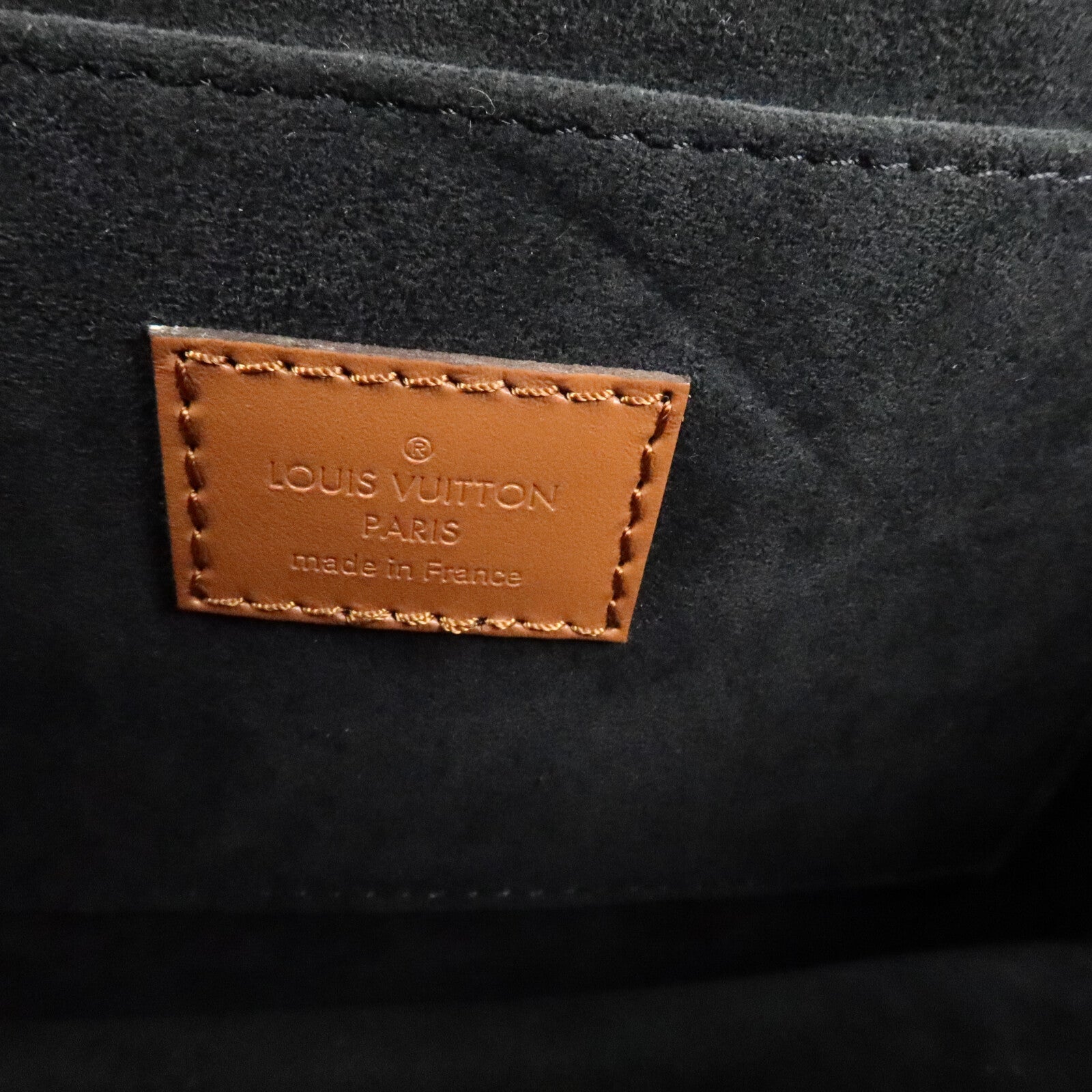 LOUIS VUITTON Monogram Reverse Dauphine MM肩背袋