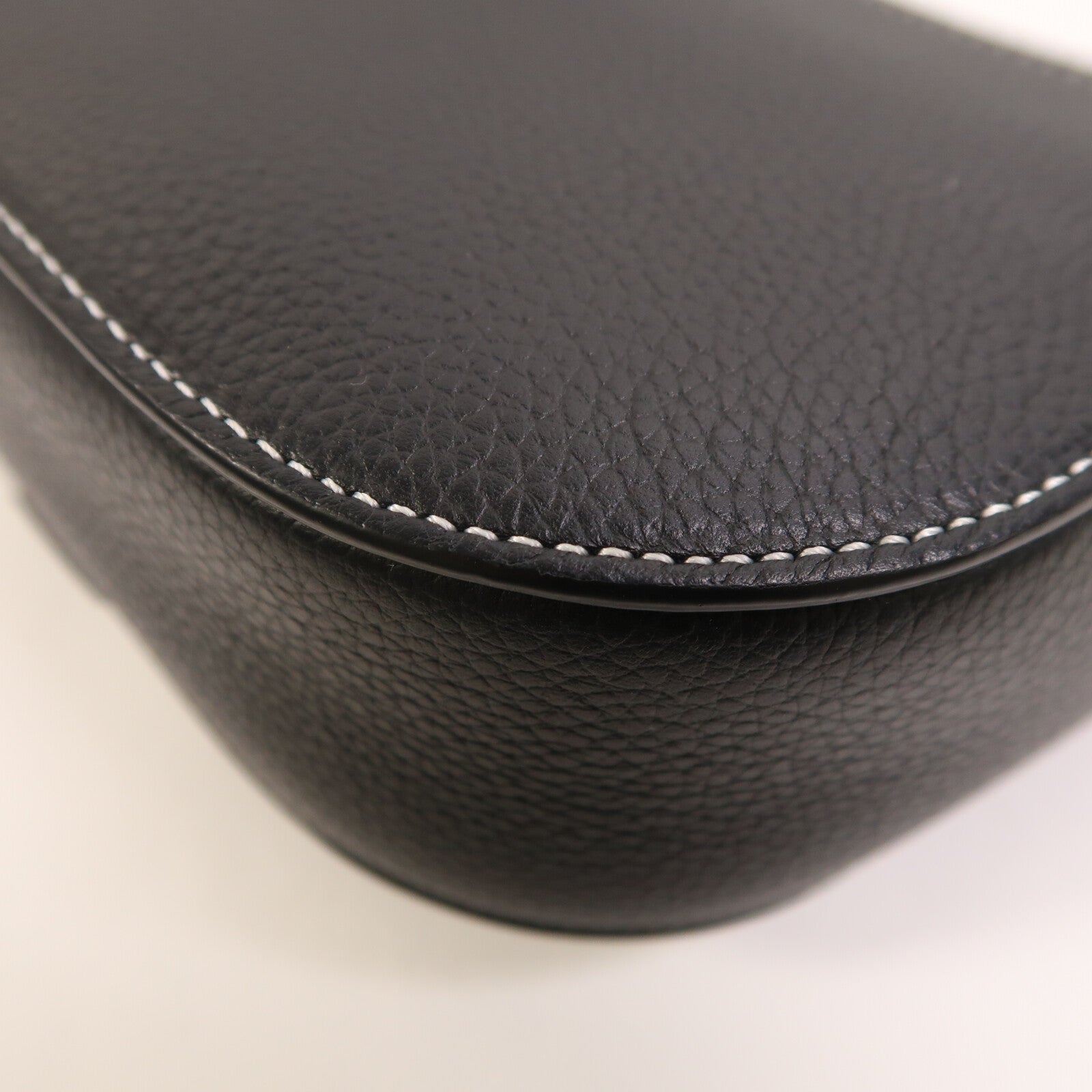 Dior 牛皮皮革Mini Saddle Messenger肩背袋
