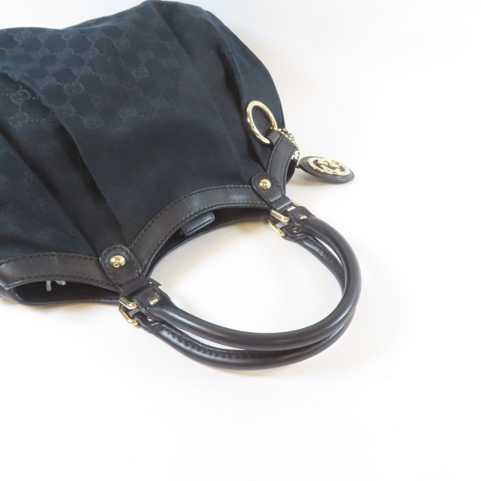 GUCCI 【激減優惠】帆布Sukey Shoulder Bag金扣肩背袋黑色
