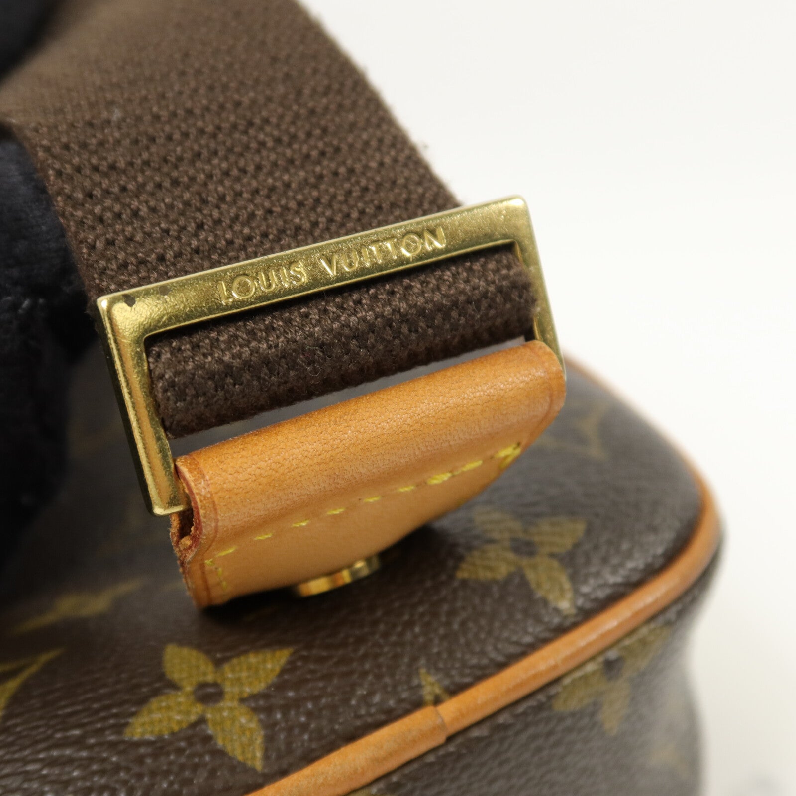 LOUIS VUITTON Monogram Pochette Gange肩背袋