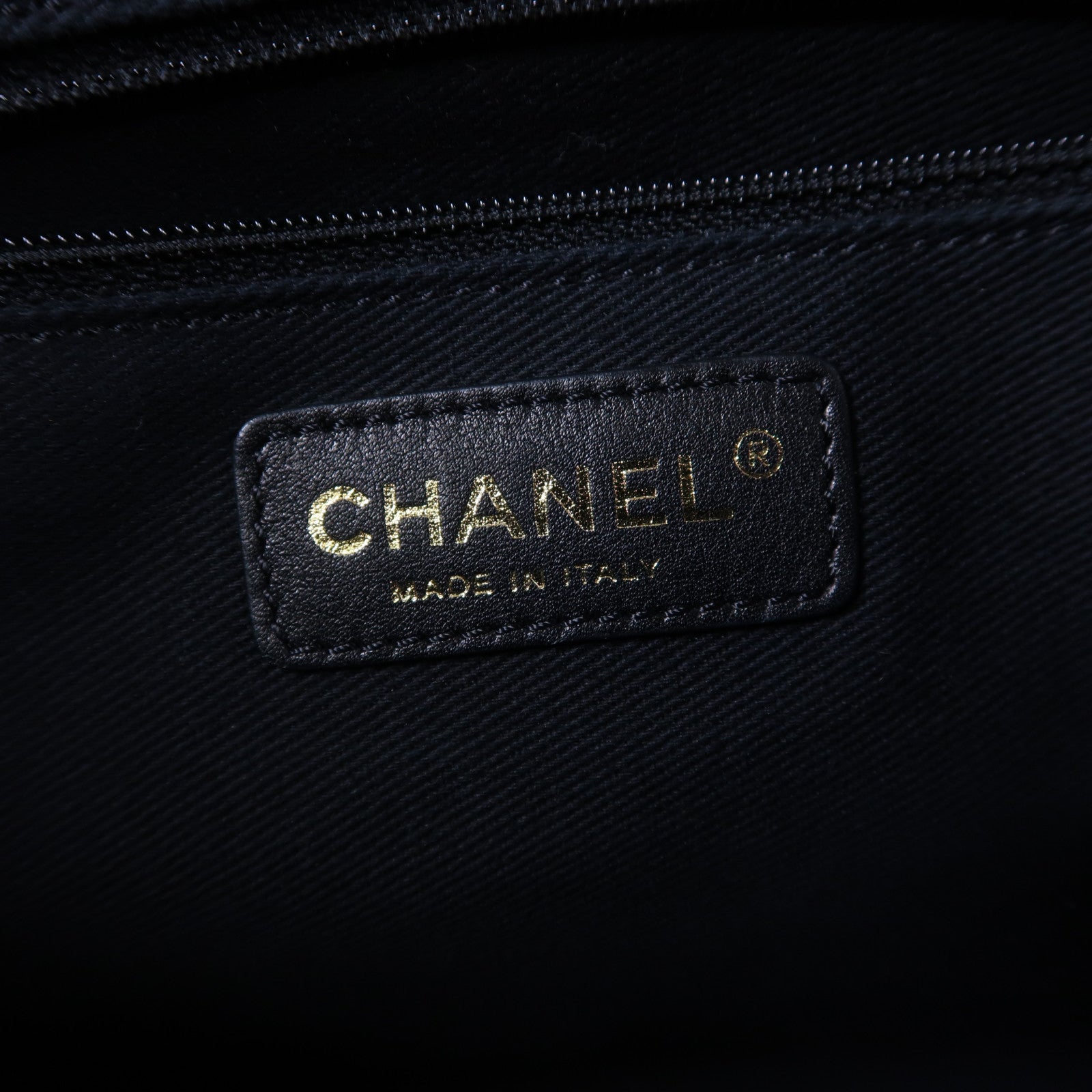 CHANEL 牛皮皮革Chain Shoulder Bag金扣鏈帶肩背袋黑色