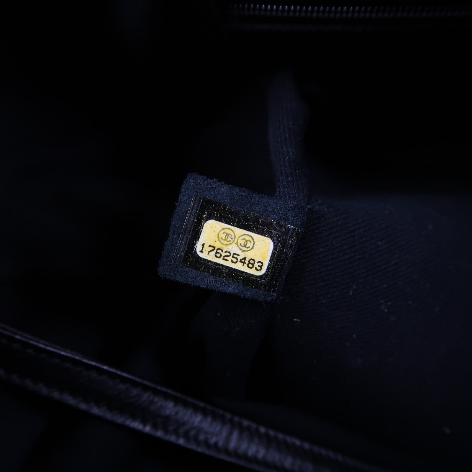CHANEL 牛皮皮革Chain Shoulder Bag金扣鏈帶肩背袋黑色