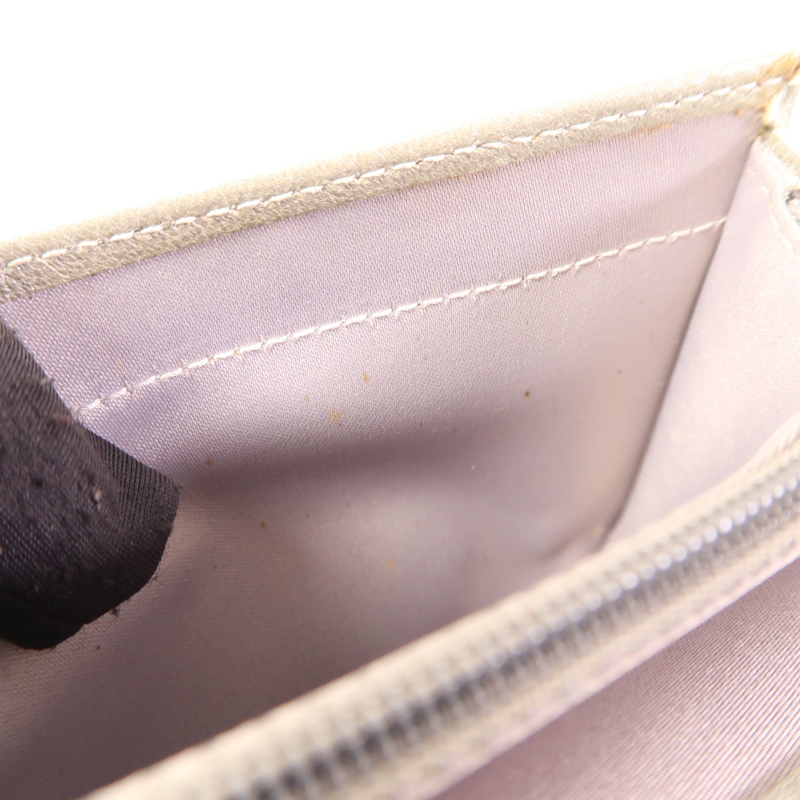 CHANEL 羊皮皮革Long Bifold Wallet銀扣長錢包