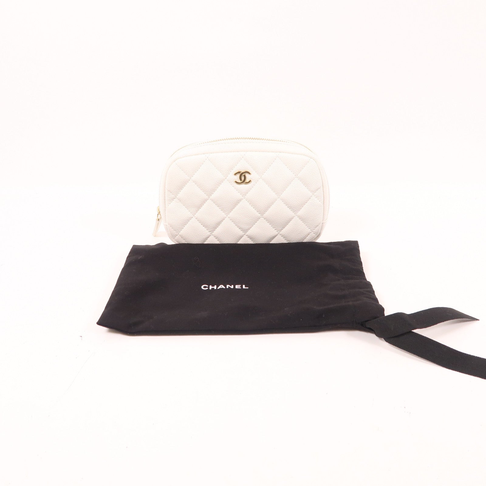 CHANEL 牛皮皮革Pouch金扣手拿包