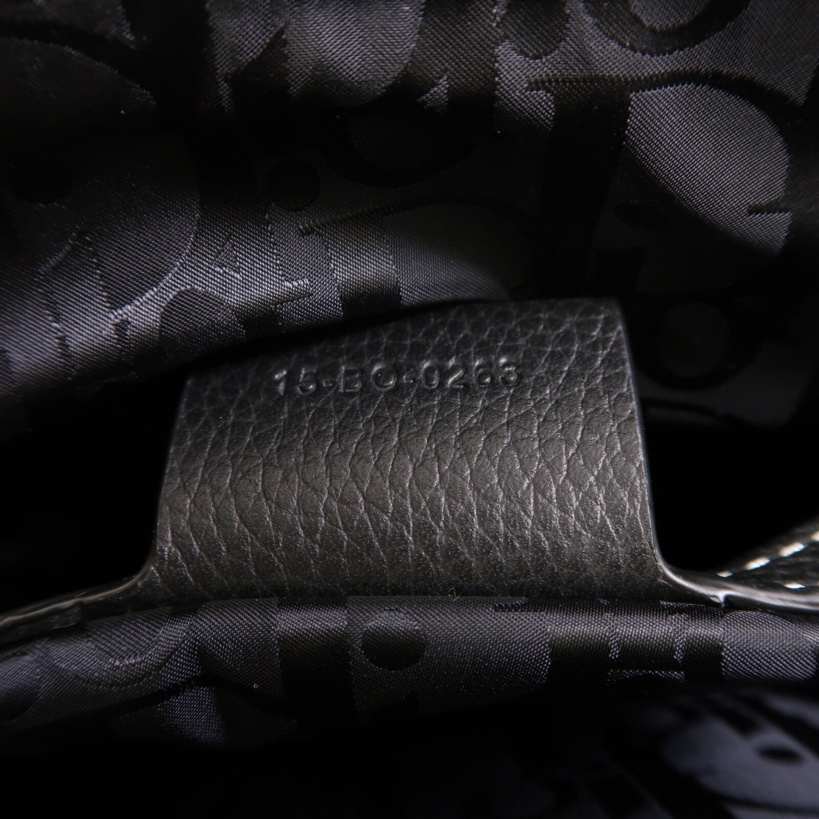 Dior 牛皮皮革Mini Saddle Messenger肩背袋