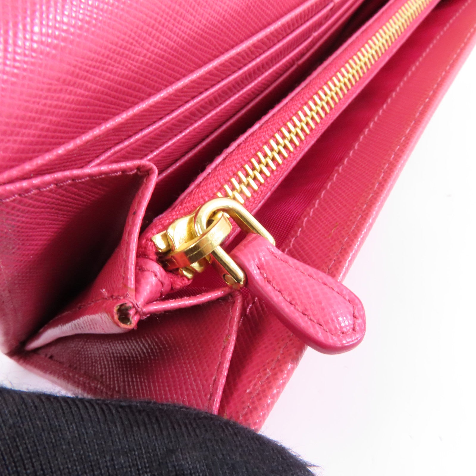 PRADA 【激減優惠】Saffiano皮革Long Wallet金扣長錢包粉紅色