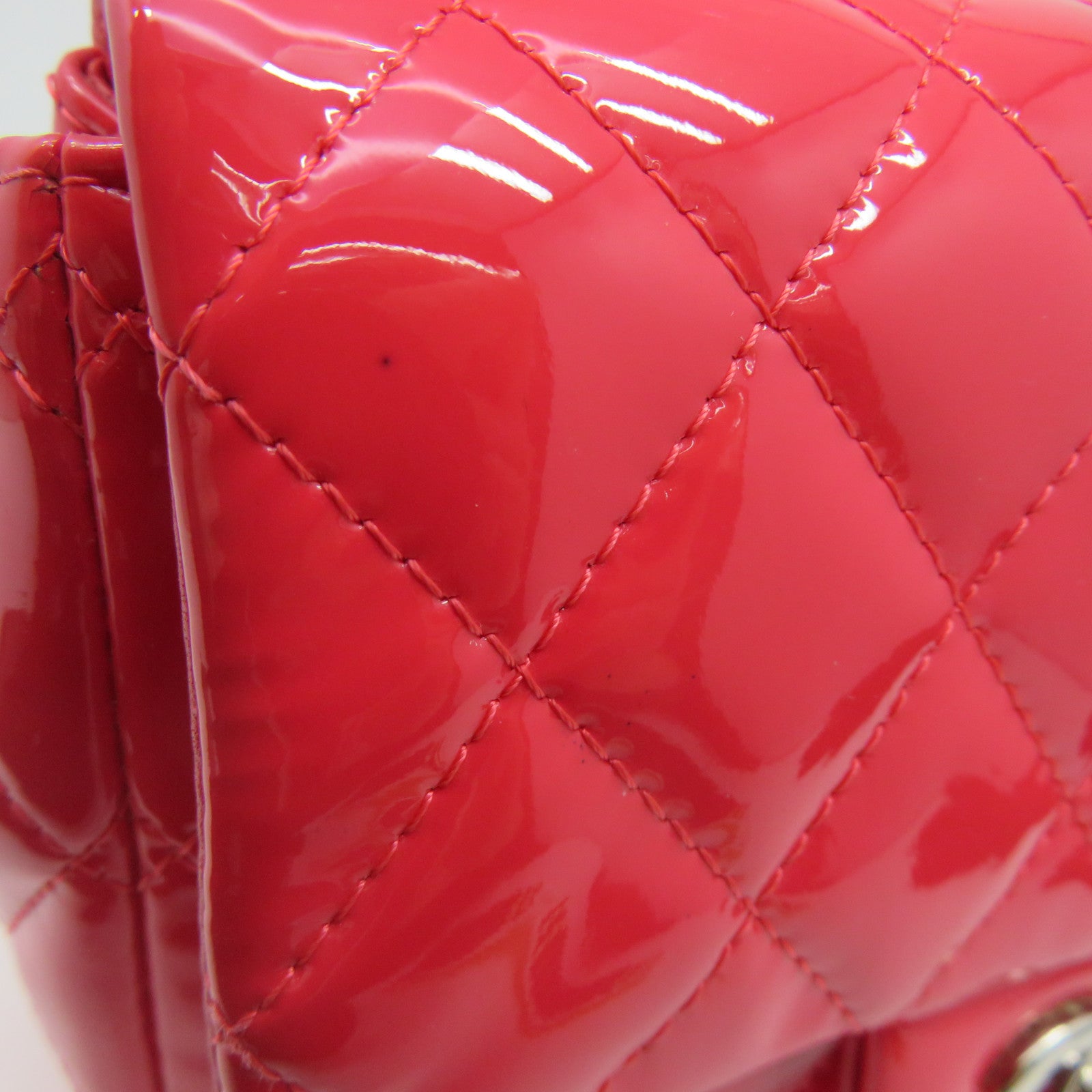 CHANEL 【激减优惠】菱格漆皮皮革Chain Shoulder银扣链带肩背袋粉红色