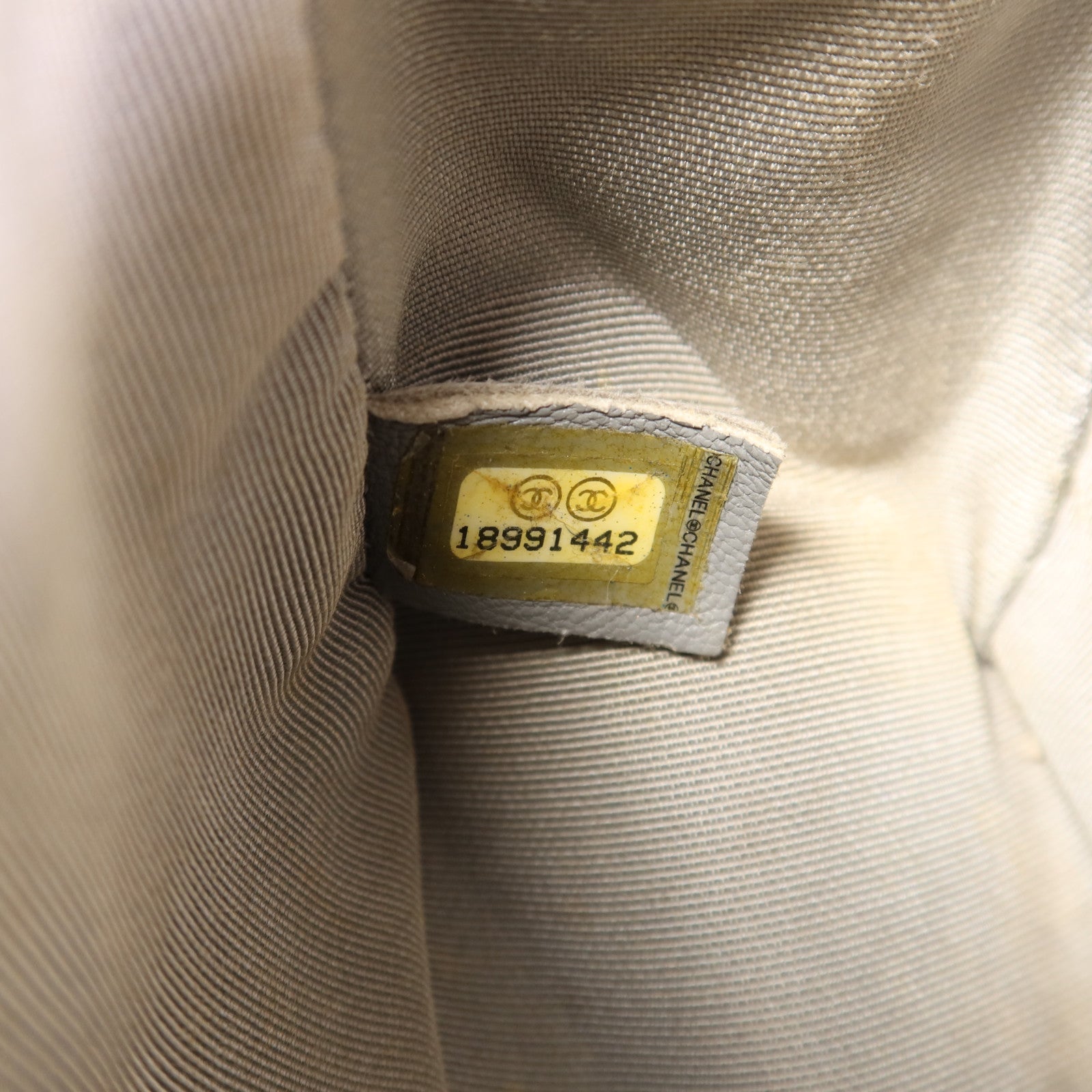 CHANEL 牛皮皮革Boy 25鏈帶肩背袋