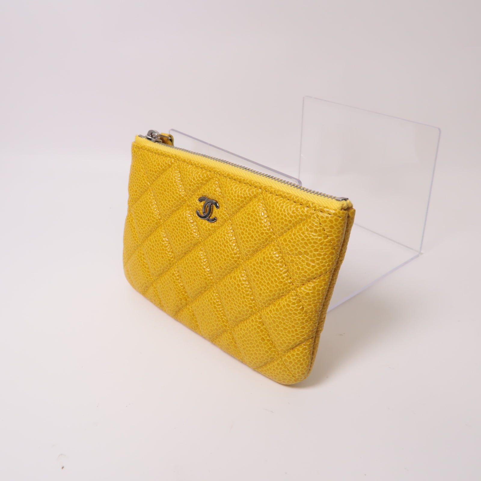 CHANEL 【激減優惠】菱格Caviar皮革Clutch Bag金扣手拿包黃色