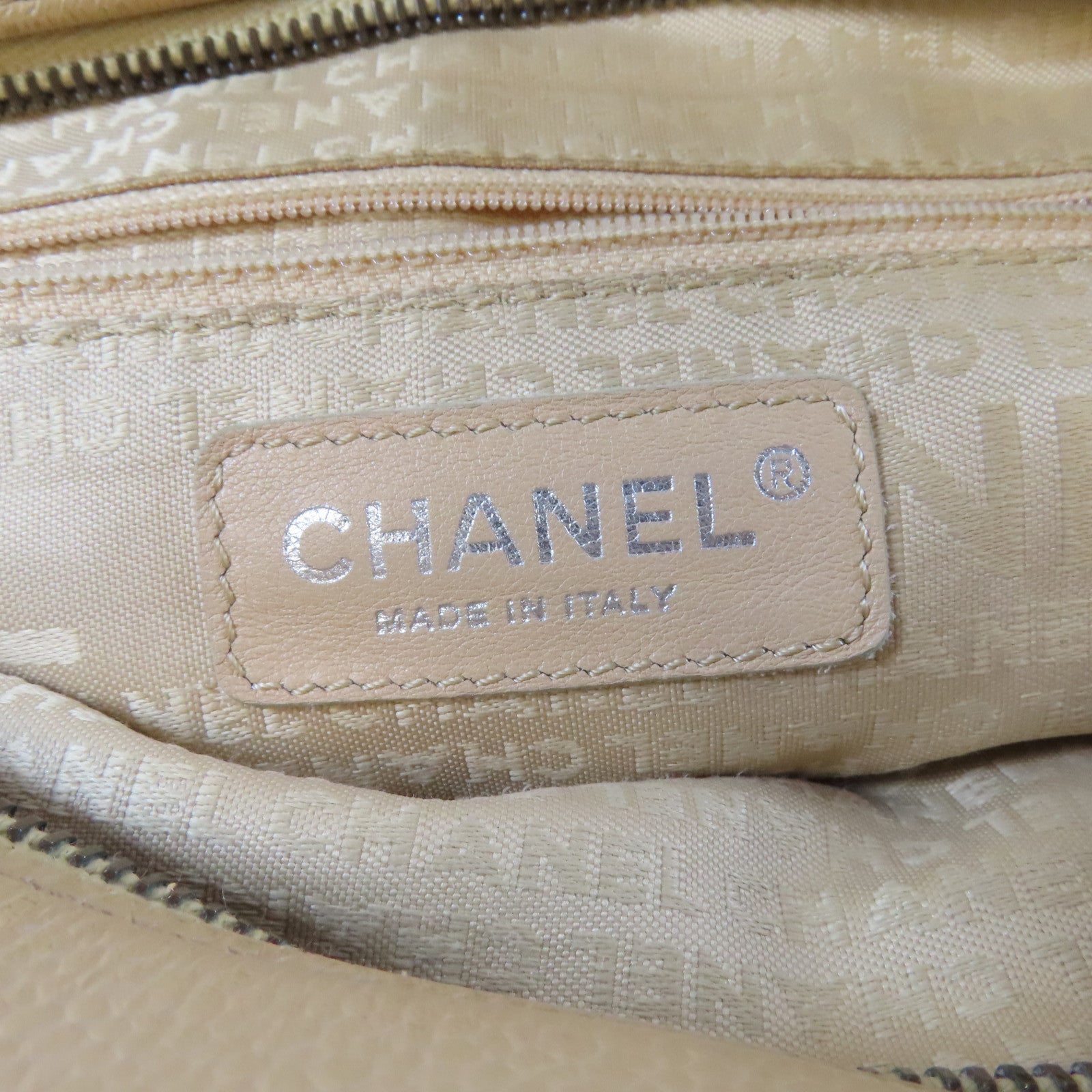 CHANEL 【激減優惠】Caviar皮革Vintage Shoulder Bag銀扣肩背袋杏色