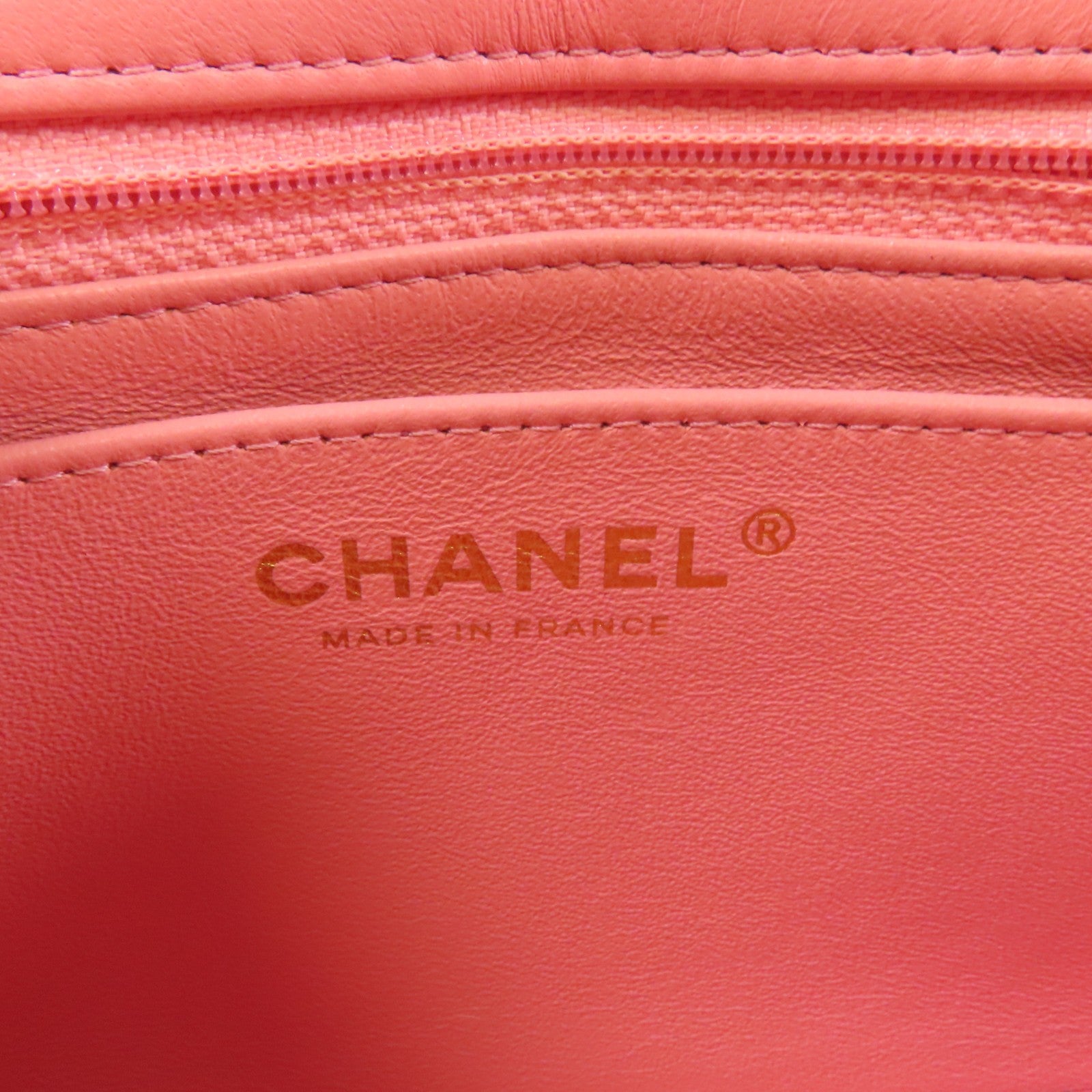 CHANEL 羊皮皮革Mini Classic 17金扣鏈帶肩背袋