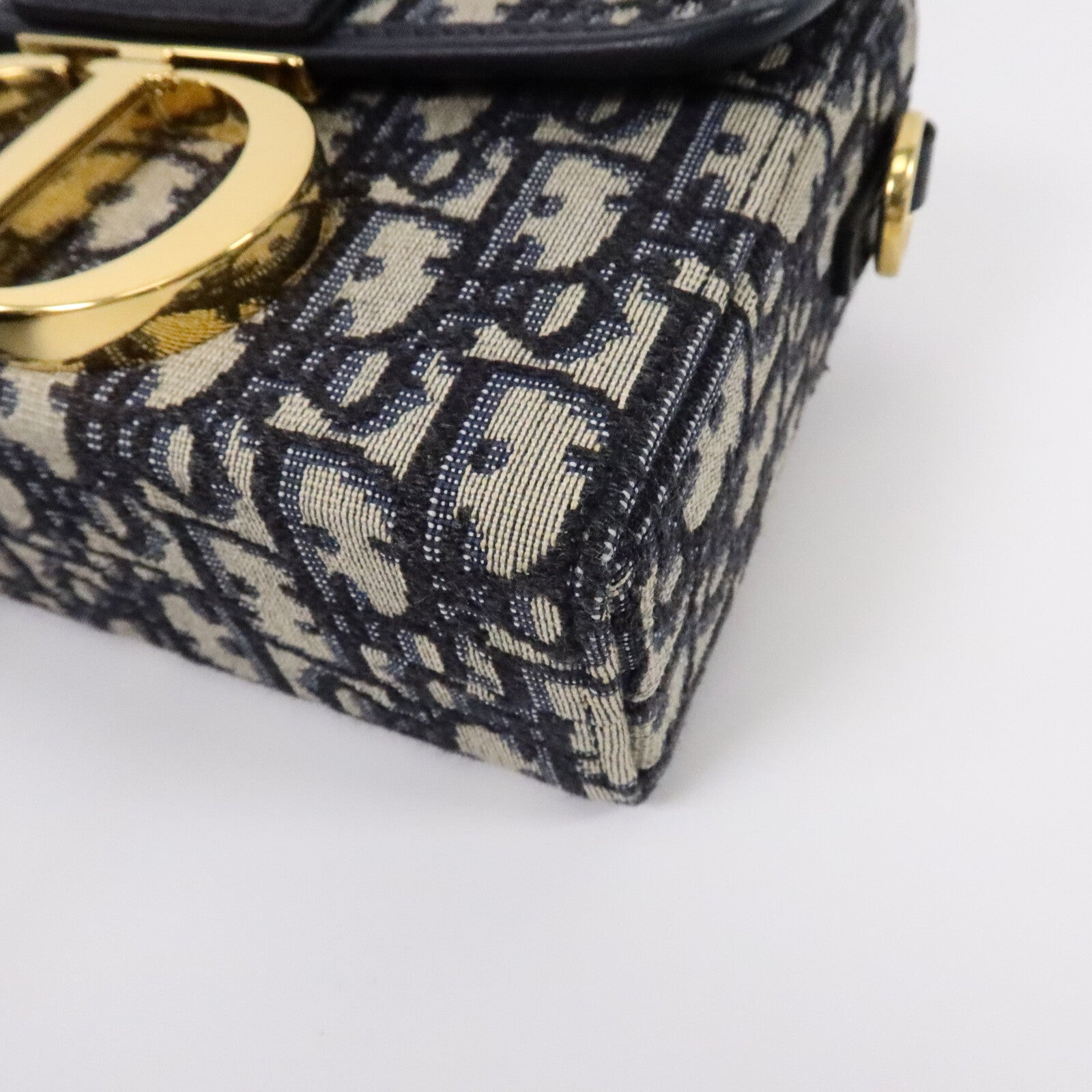 Dior 帆布Obilqne Montaigne 30 Box肩背袋