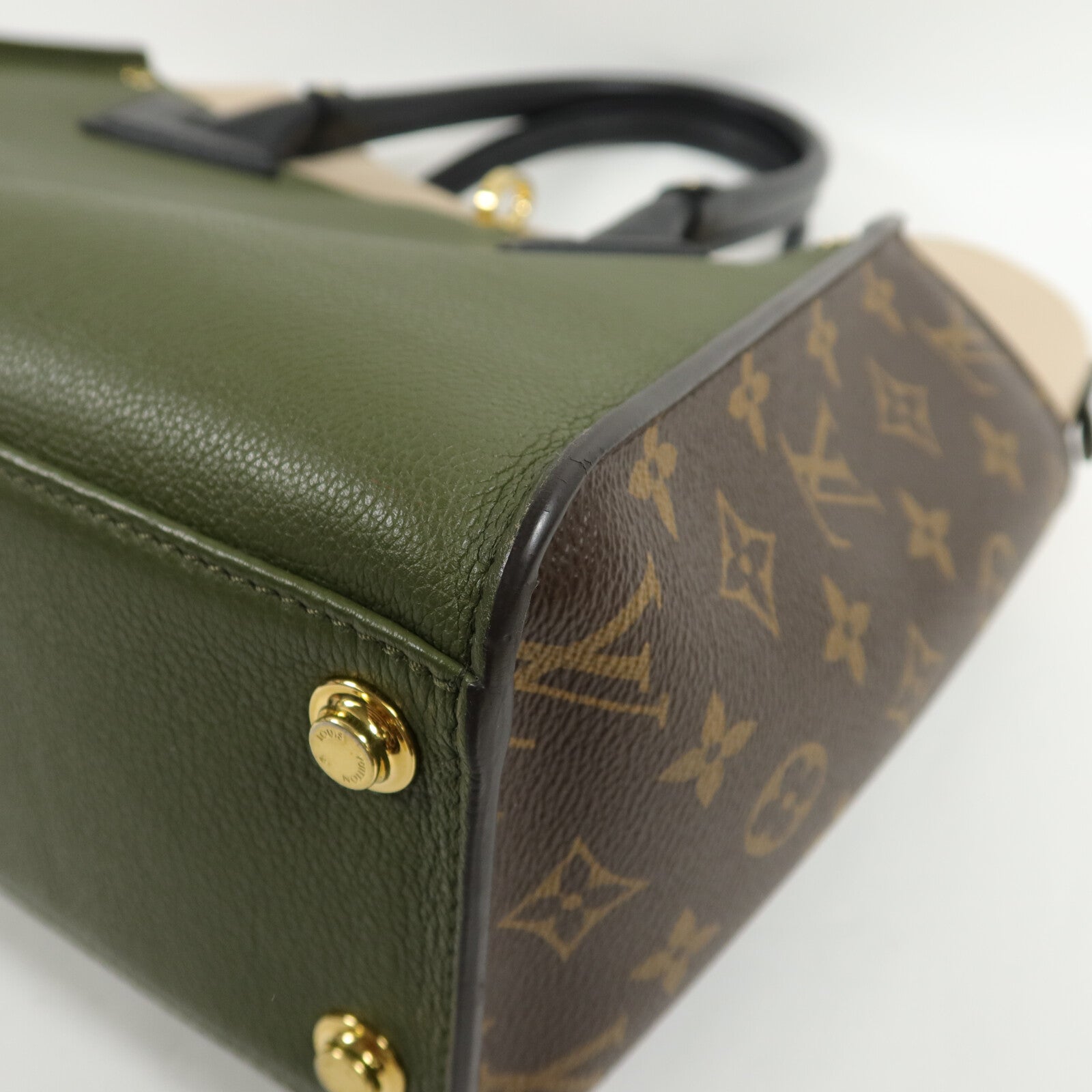 LOUIS VUITTON Monogram/牛皮皮革On My Side MM手挽肩背兩用袋