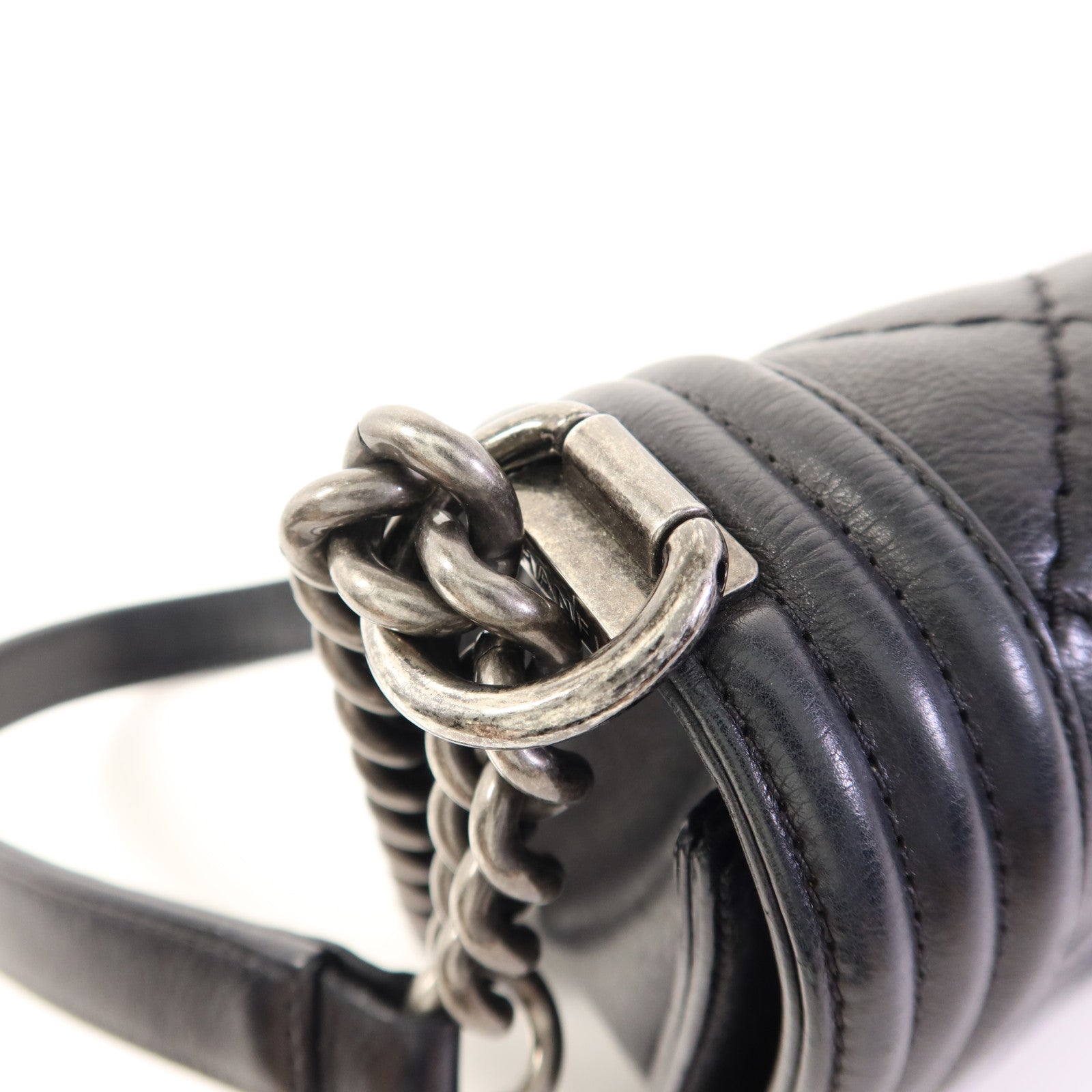 CHANEL 牛皮皮革Boy 25鏈帶肩背袋