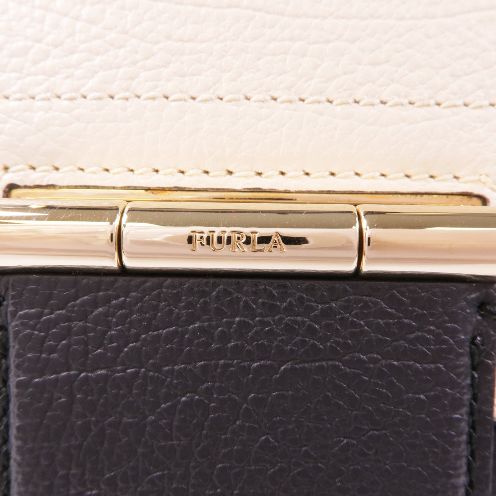 Furla 牛皮皮革2 Way Shoulder金扣手挽肩背兩用袋