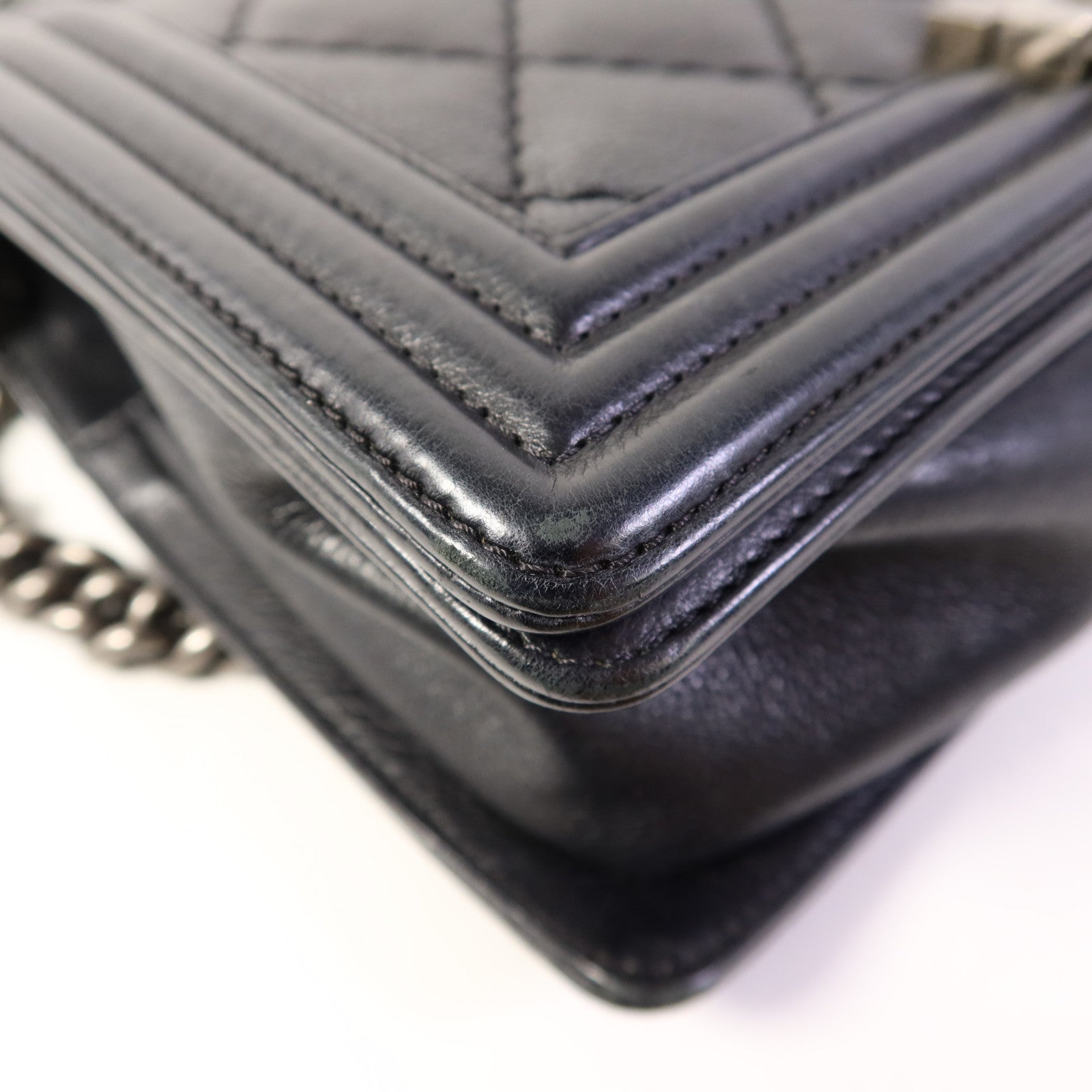 CHANEL 牛皮皮革Boy 25鏈帶肩背袋