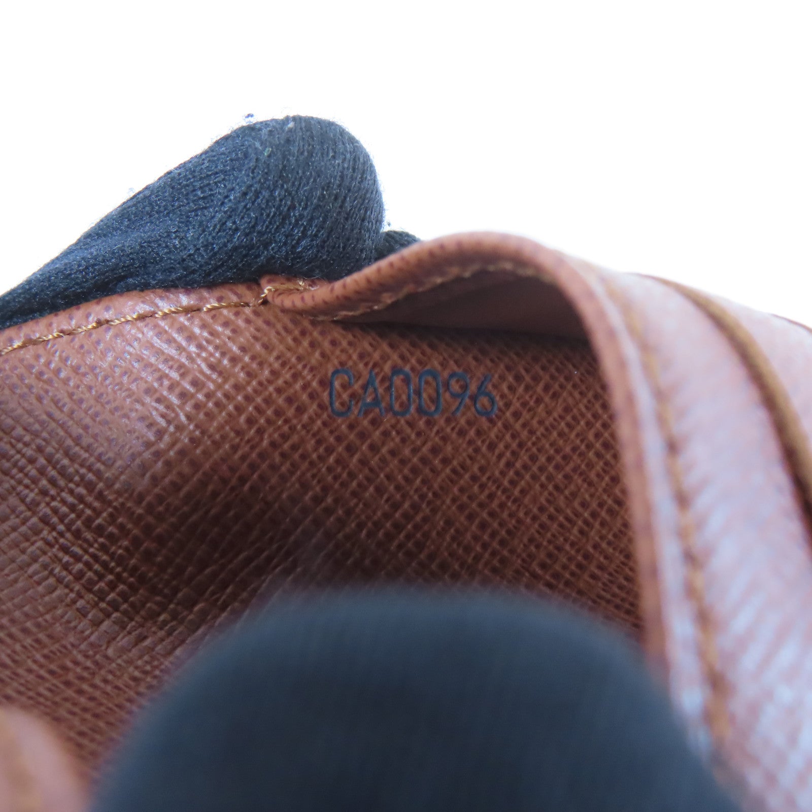 LOUIS VUITTON Monogram Wallet啪鈕錢包啡色