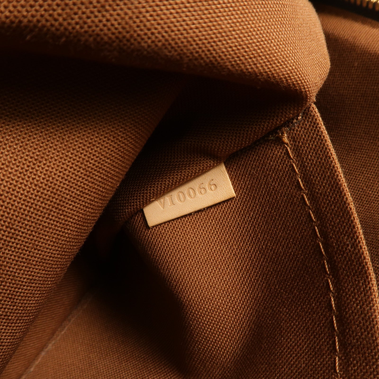 LOUIS VUITTON Monogram Lockit Horizontal肩背袋
