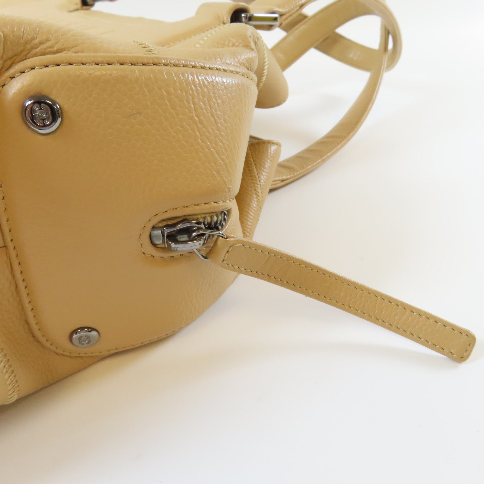 CHANEL 【激減優惠】Caviar皮革Vintage Shoulder Bag銀扣肩背袋杏色