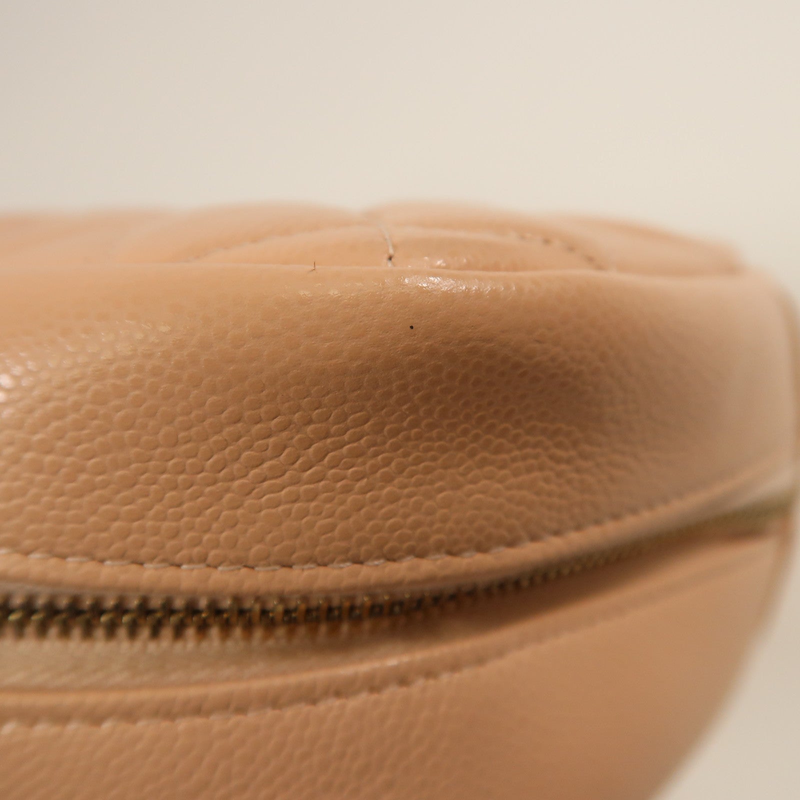 CHANEL 牛皮皮革Cosmetic Pouch金扣化妝袋