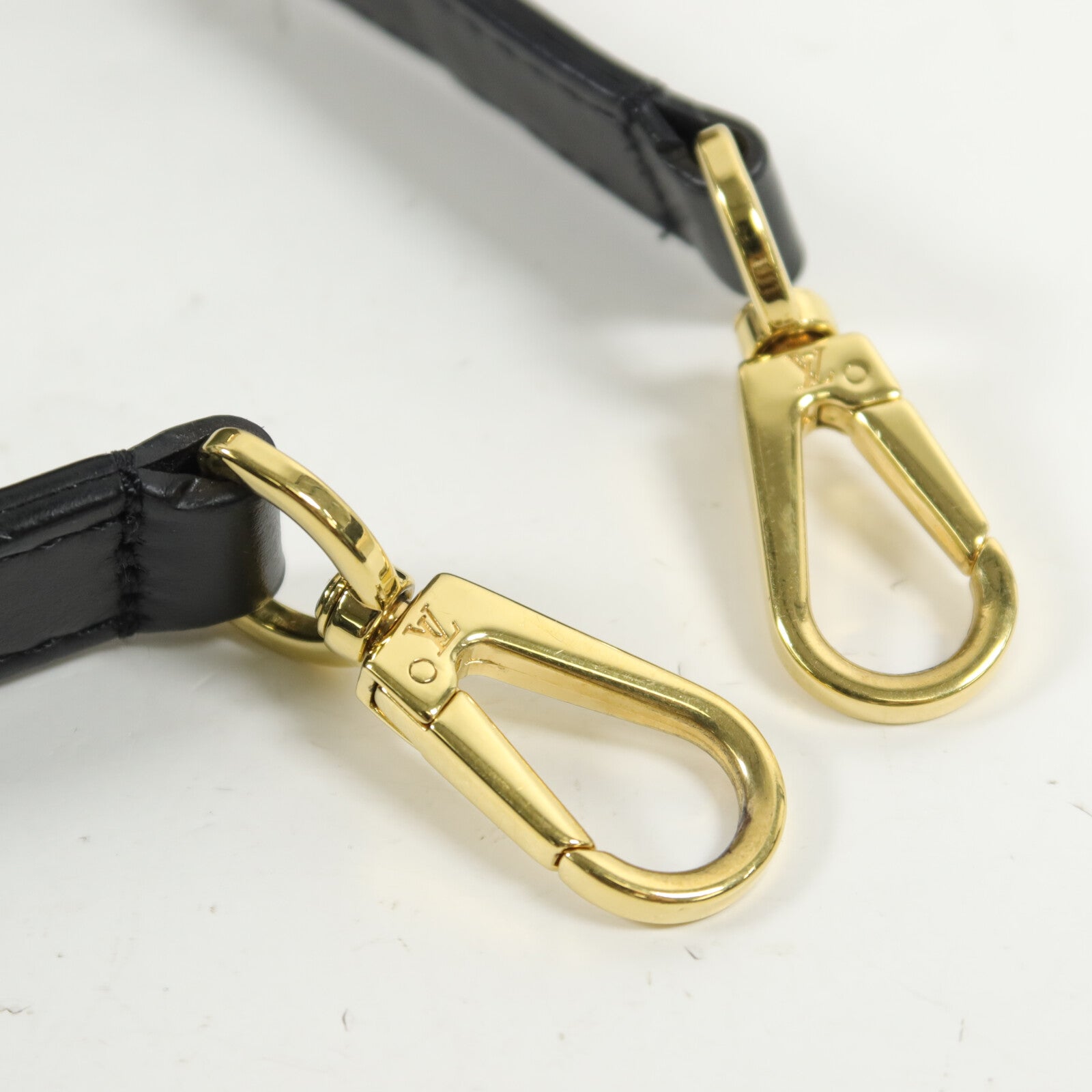 LOUIS VUITTON Monogram/牛皮皮革On My Side MM手挽肩背兩用袋