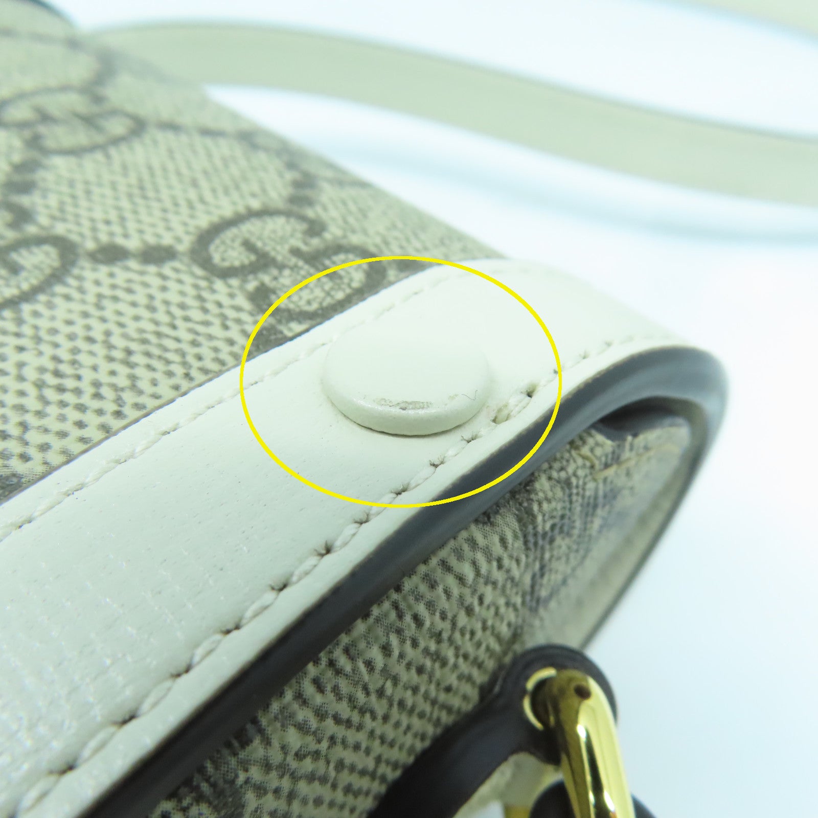 GUCCI 塗層帆布Gucci Horsebit 1955金扣肩背袋白色/啡色