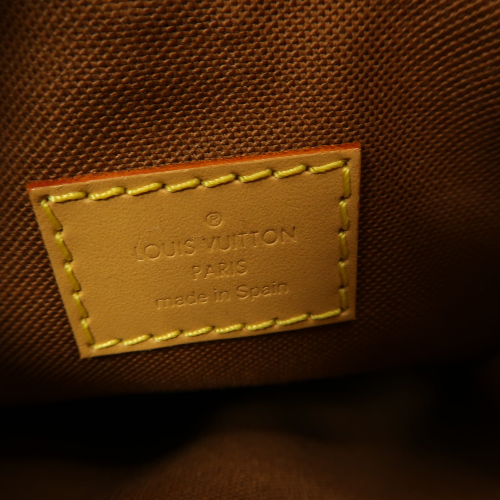LOUIS VUITTON 【激減優惠】Monogram Fold Me金扣肩背袋啡色