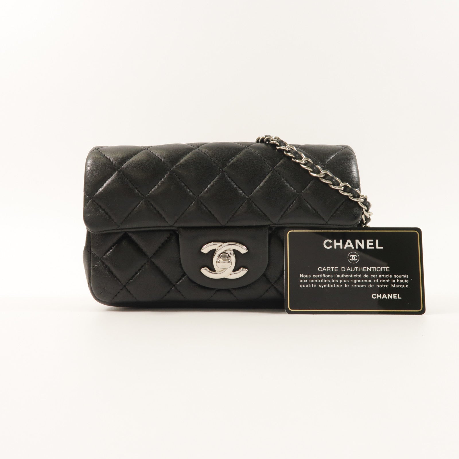 CHANEL 羊皮皮革Mini Flap Bag銀扣鏈帶肩背袋