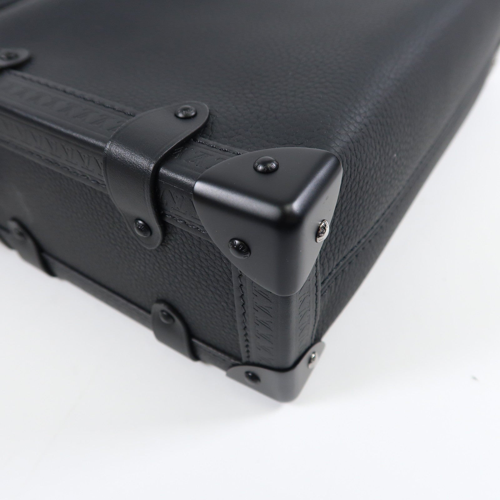 LOUIS VUITTON 牛皮皮革Side Trunk MM黑扣手挽肩背兩用袋