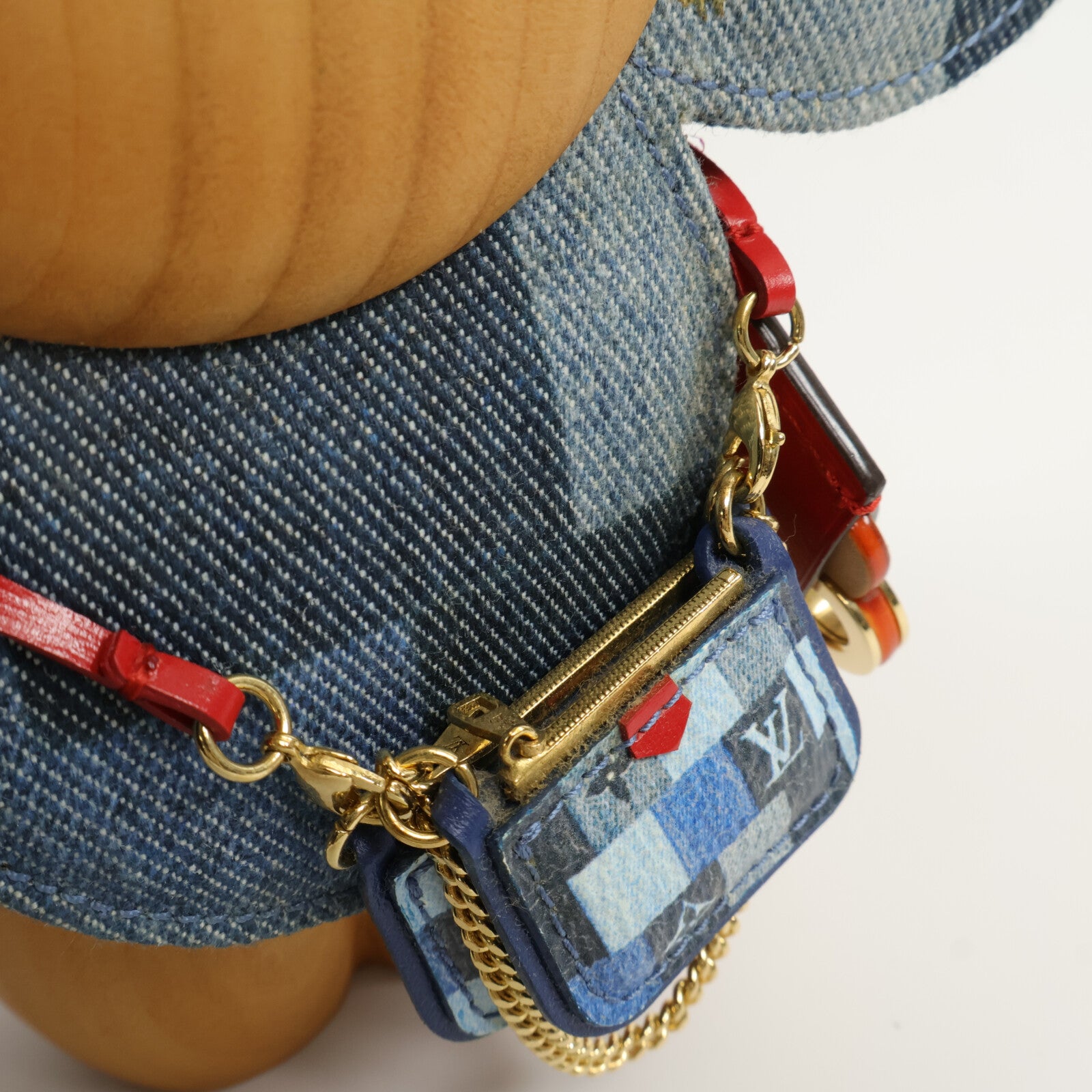 LOUIS VUITTON 牛仔布Vivienne Patchwork Doll公仔