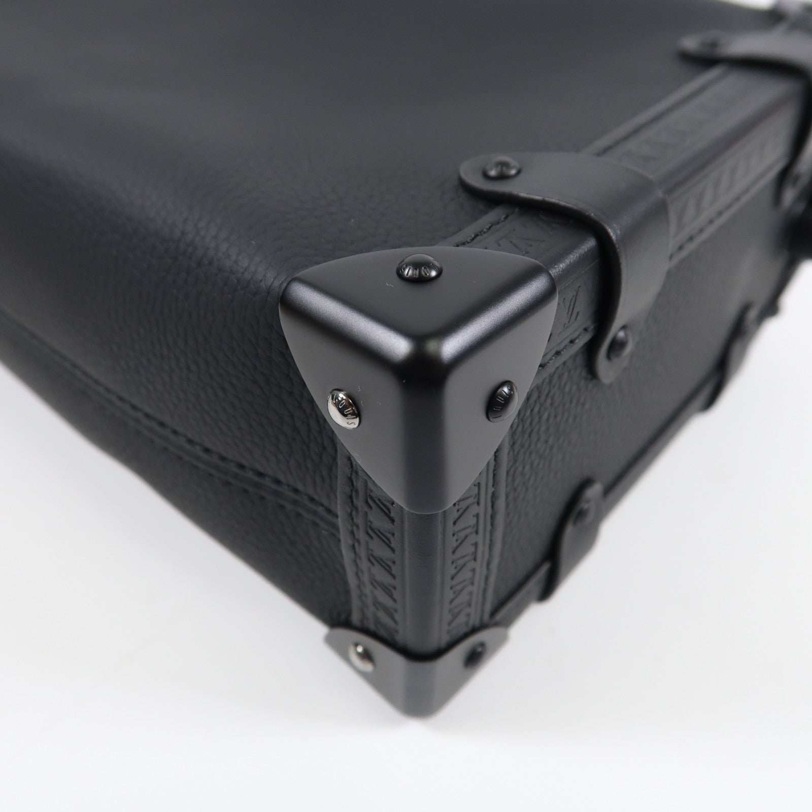 LOUIS VUITTON 牛皮皮革Side Trunk MM黑扣手挽肩背兩用袋
