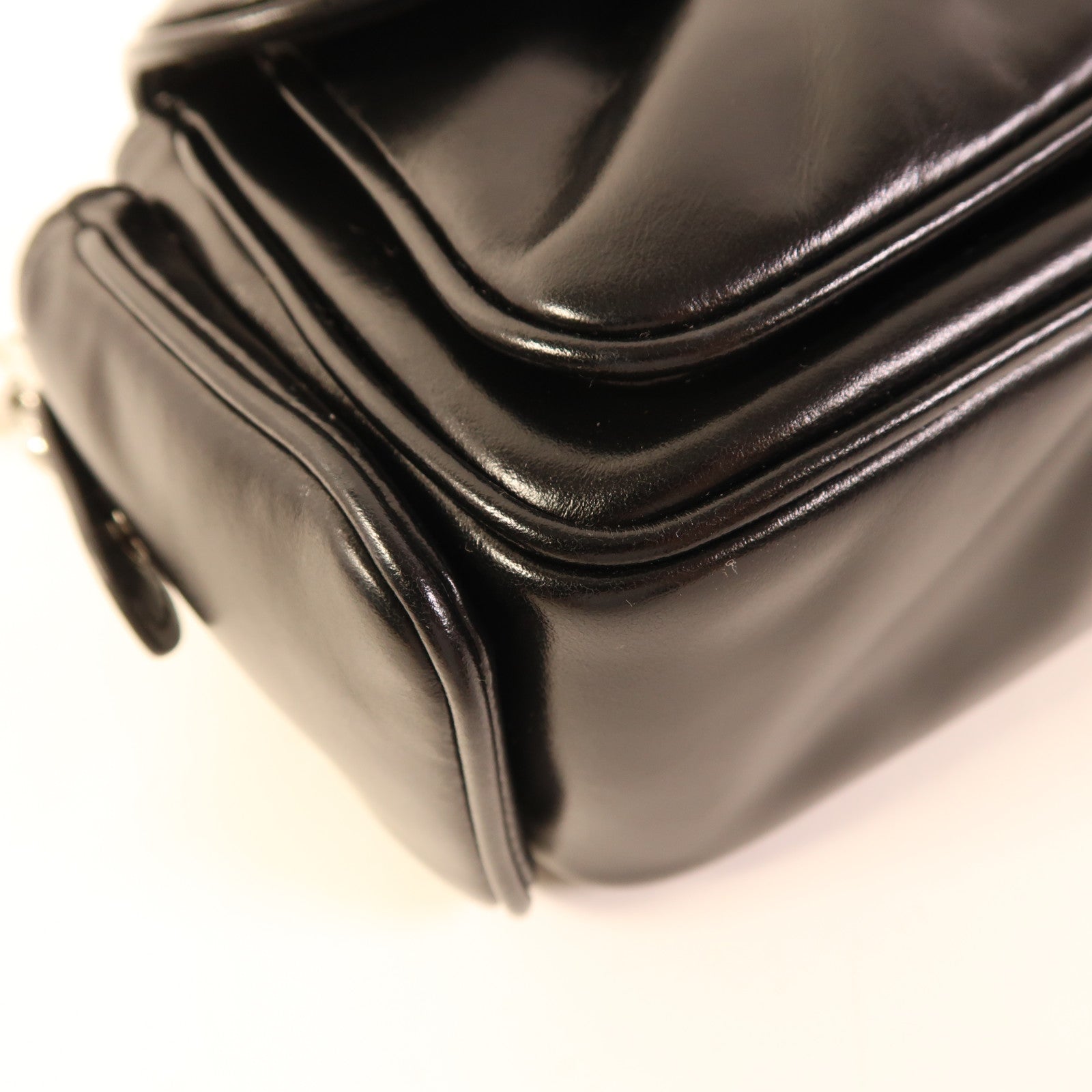 LOUIS VUITTON 牛皮皮革Cargo Wearable Wallet銀扣肩背袋