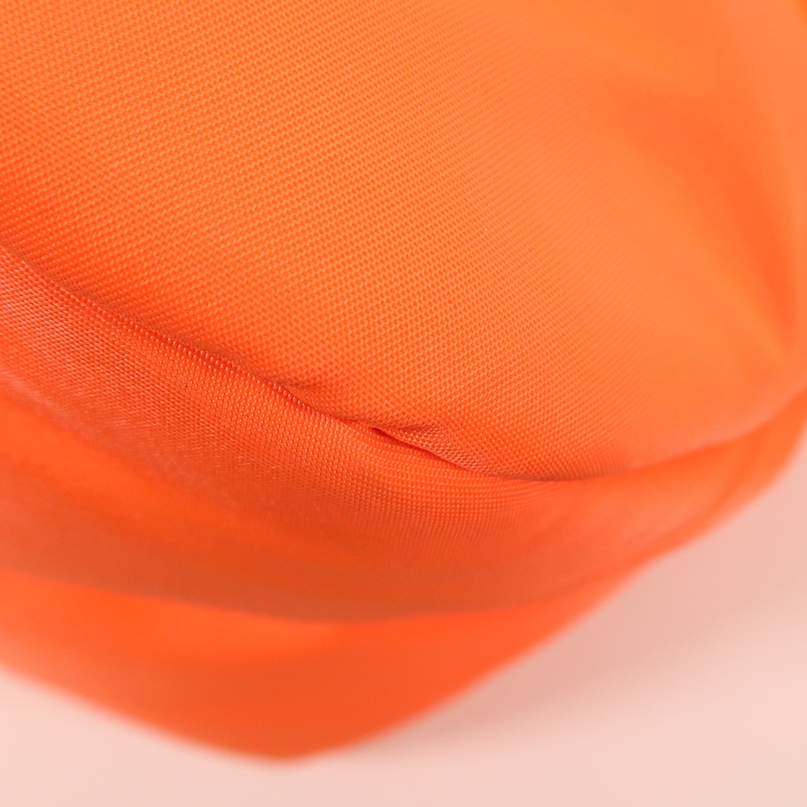 PRADA 尼龍Hand Bag銀扣手挽肩背兩用袋