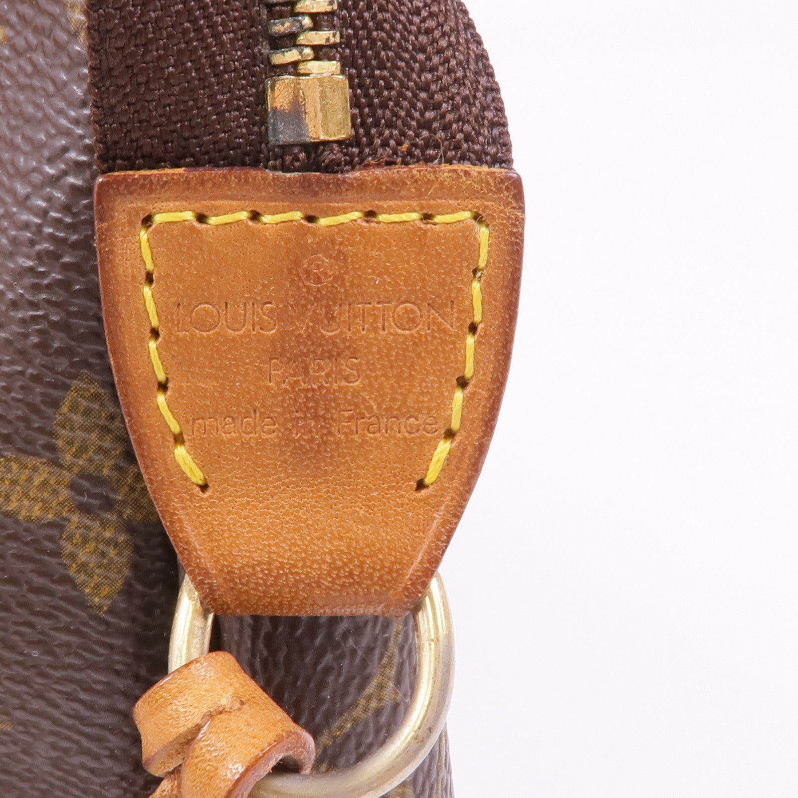 LOUIS VUITTON Monogram Pochette Accessoires金扣手挽袋棕色