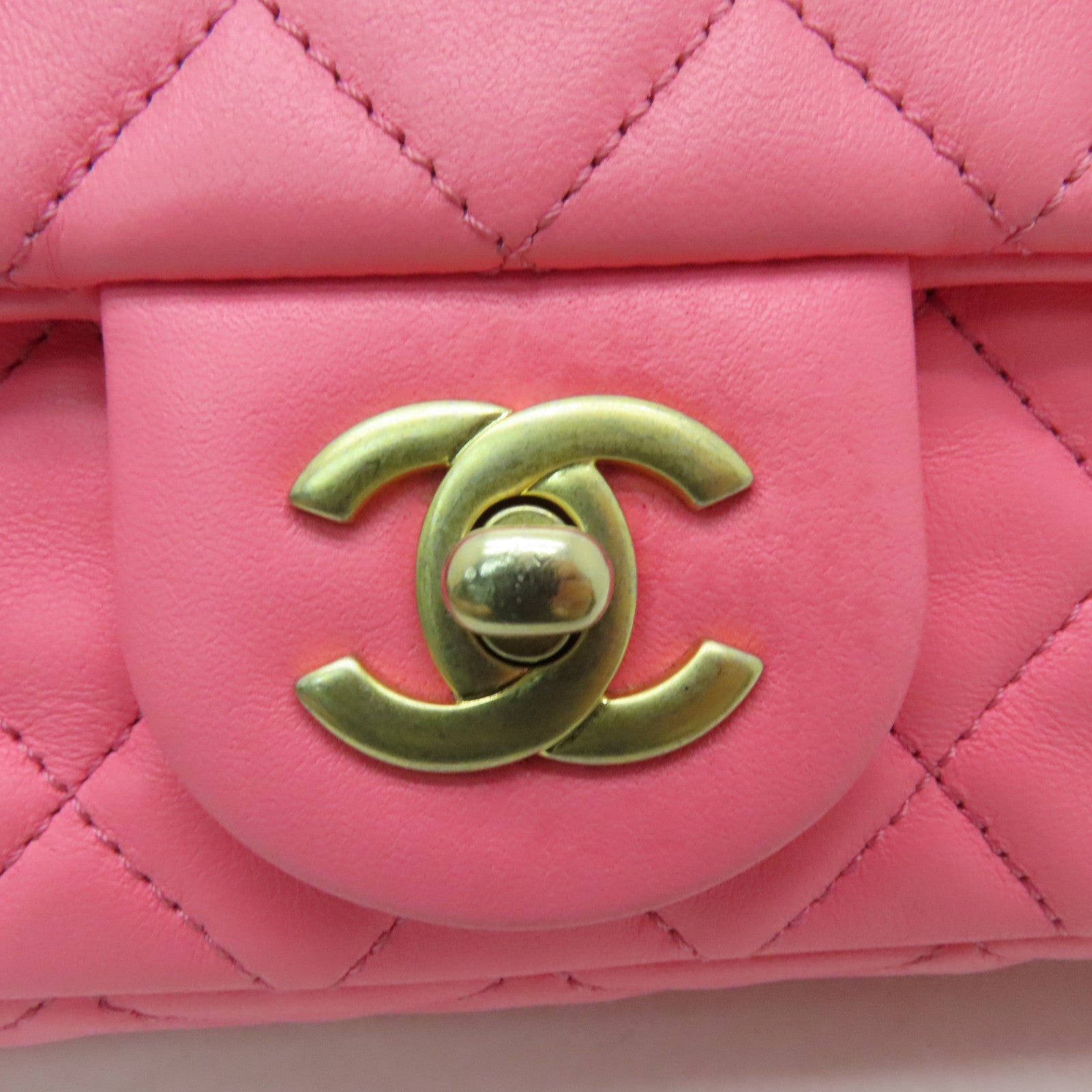 CHANEL 【清倉大減價】菱格羊皮皮格Chain Shoulder金扣鏈帶肩背袋粉紅色