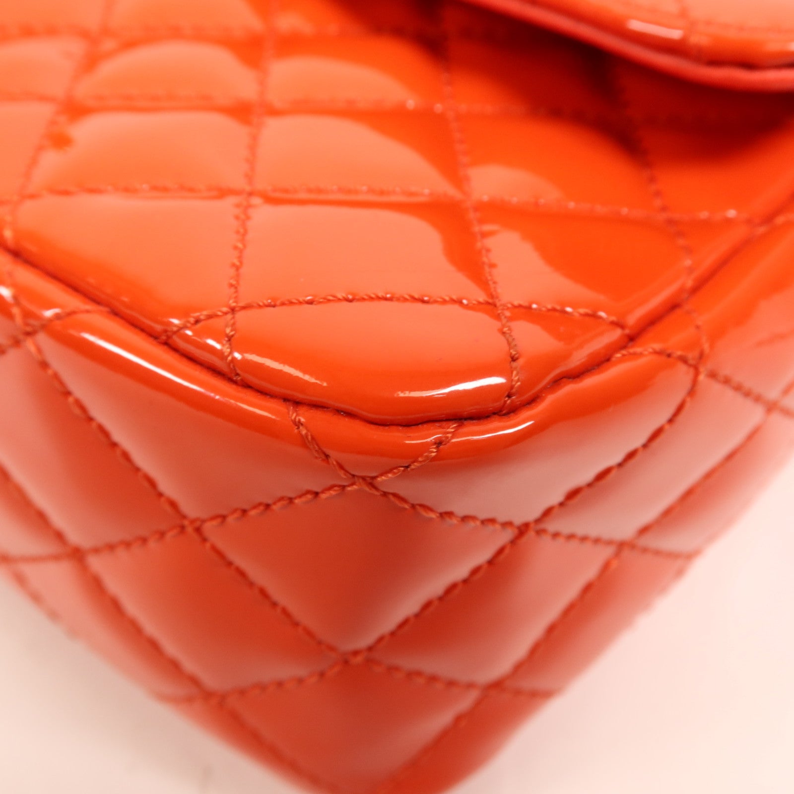 CHANEL 漆皮皮革Chain Shoulder金扣鏈帶肩背袋