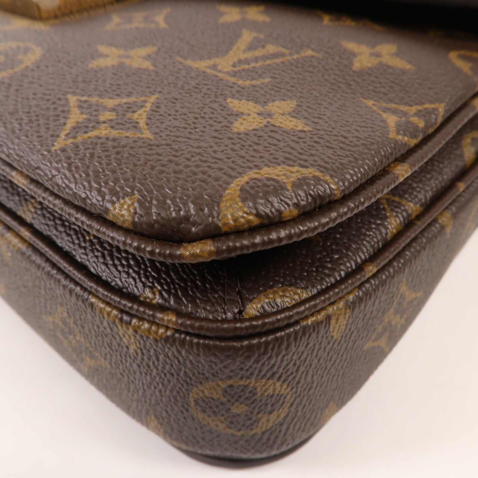 LOUIS VUITTON Monogram Pochette Metis MM金扣手挽肩背兩用袋