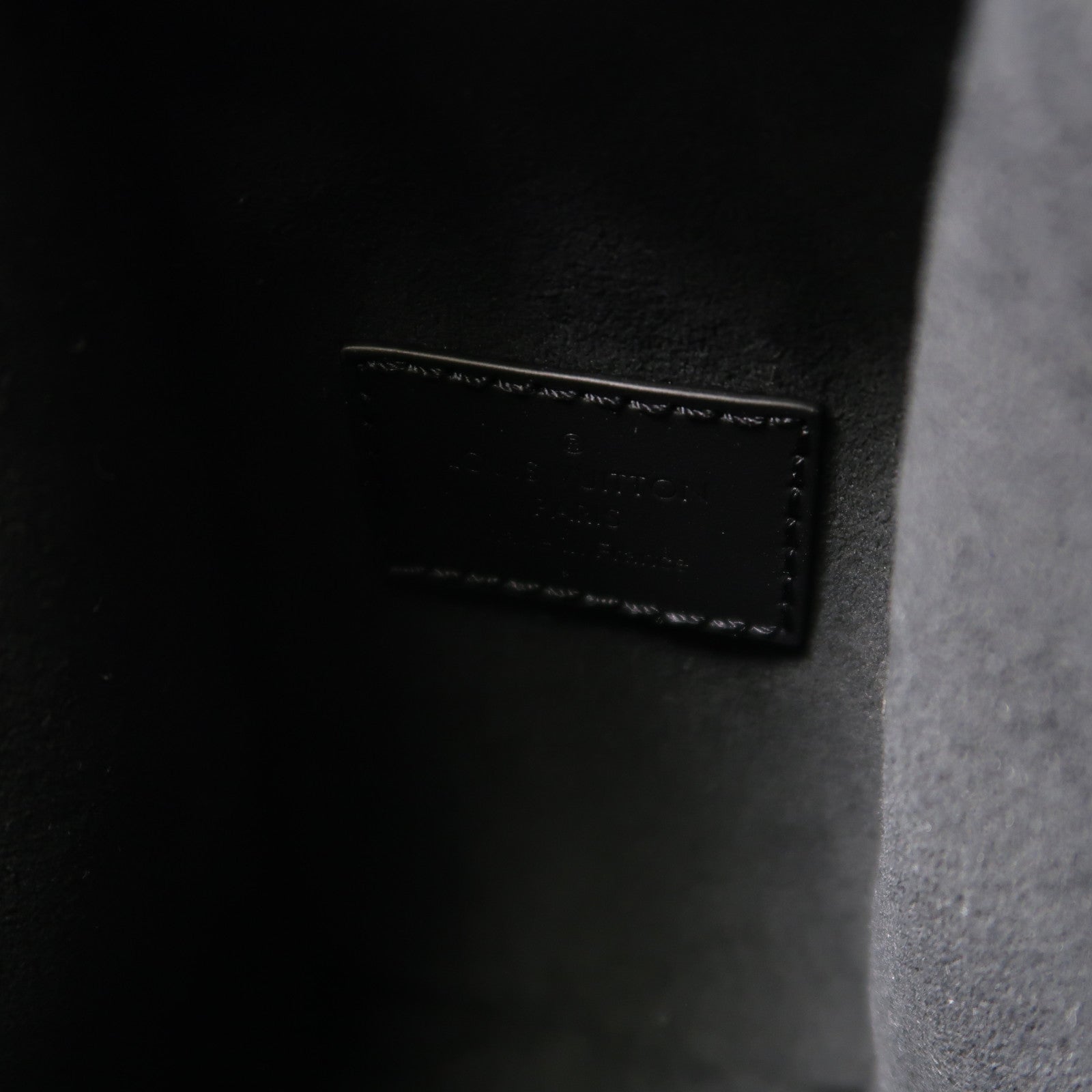 LOUIS VUITTON 牛皮皮革Side Trunk MM黑扣手挽肩背兩用袋