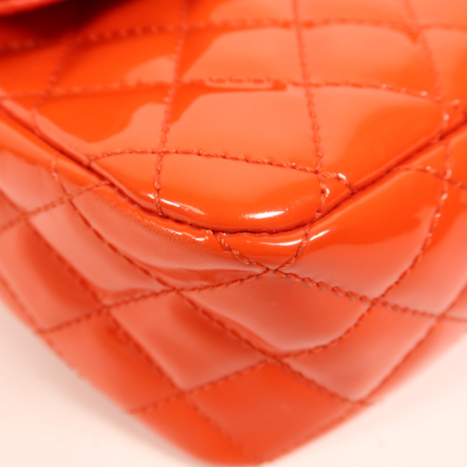 CHANEL 漆皮皮革Chain Shoulder金扣鏈帶肩背袋