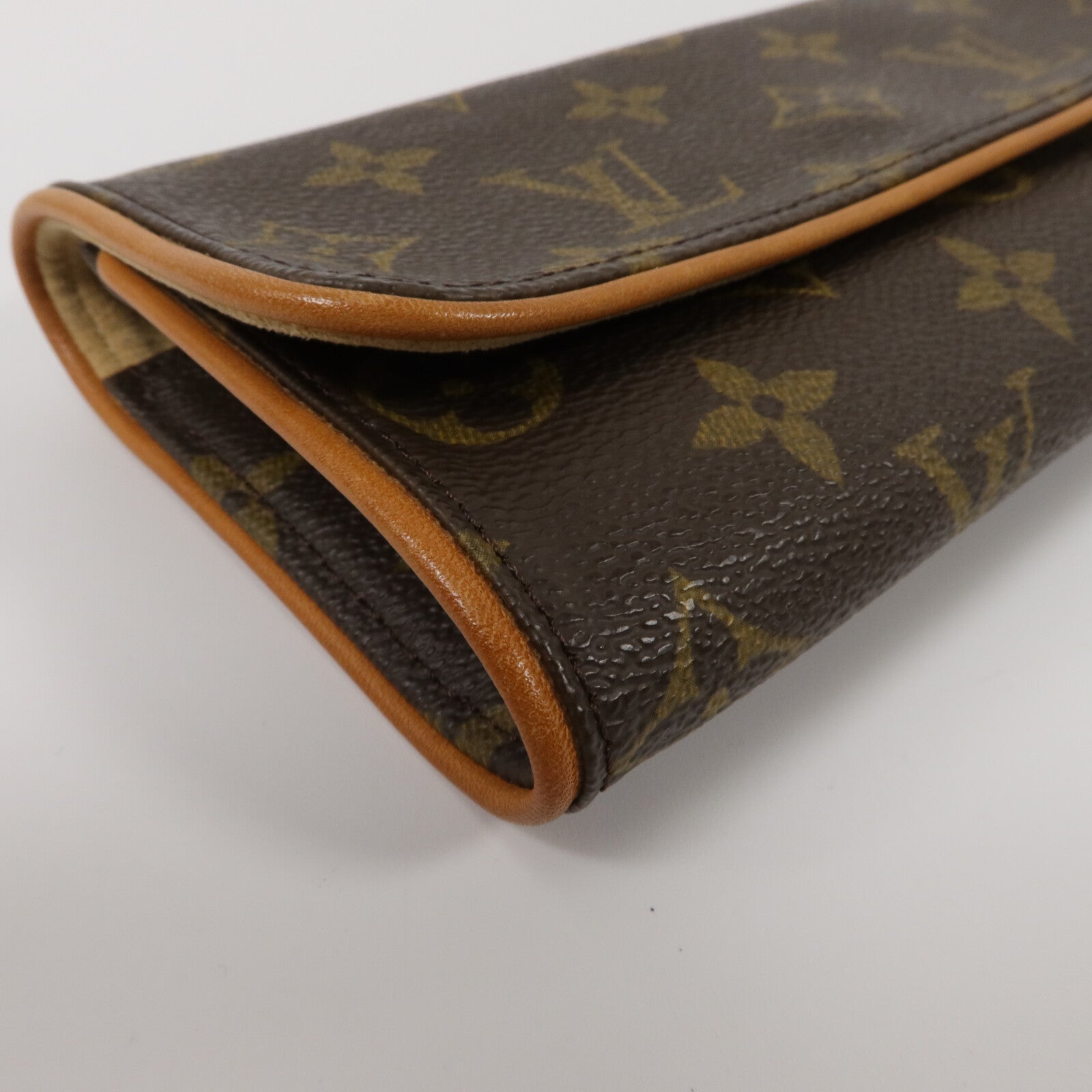 LOUIS VUITTON Monogram Pochette Twin PM金扣肩背袋