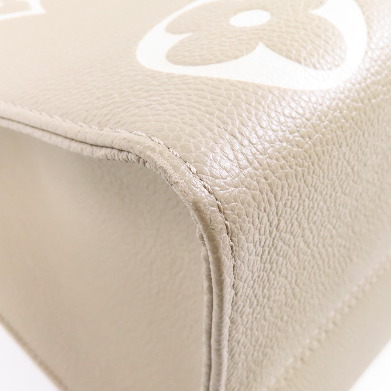 LOUIS VUITTON Monogram Empreinte OnTheGo MM金扣手挽肩背兩用袋米色