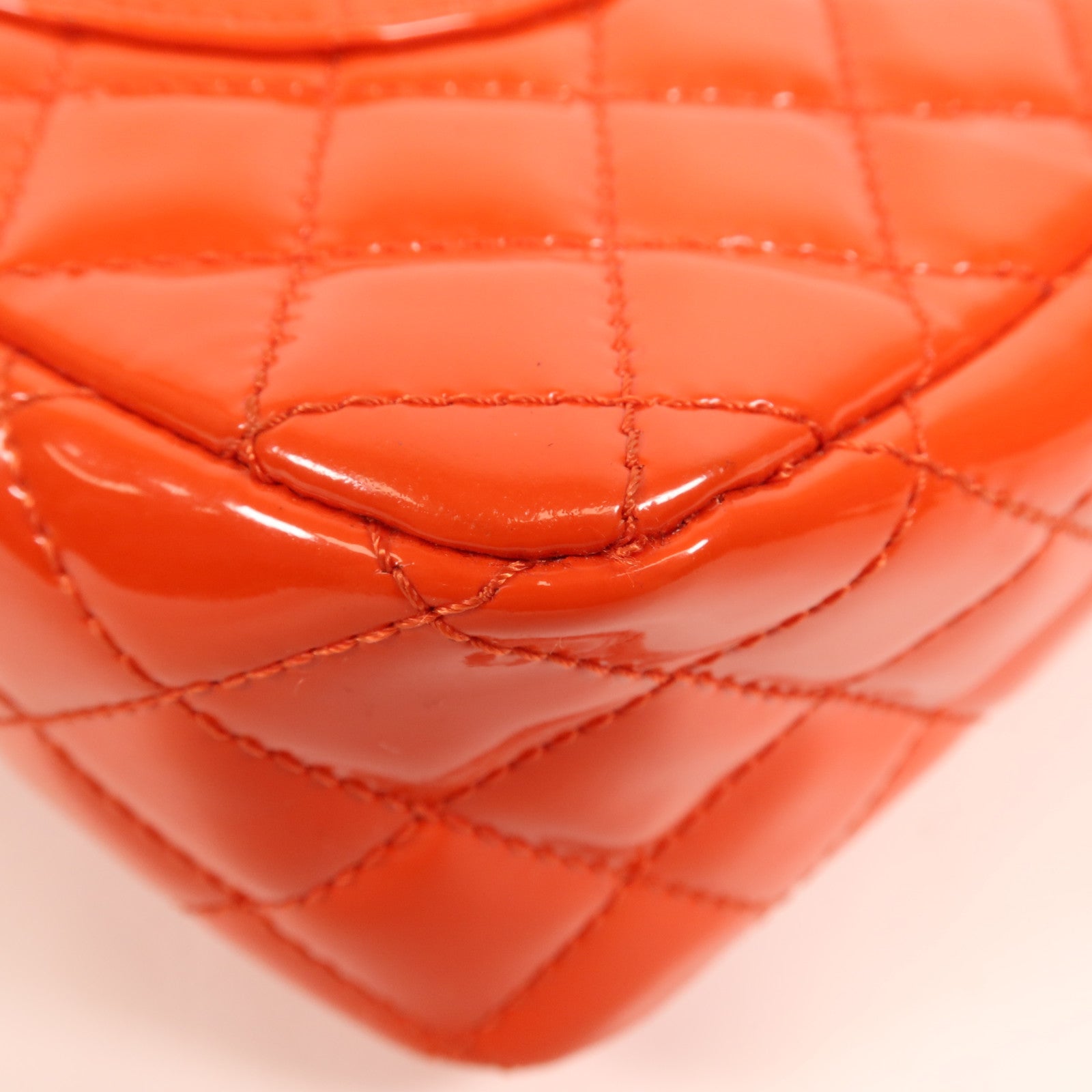 CHANEL 漆皮皮革Chain Shoulder金扣鏈帶肩背袋