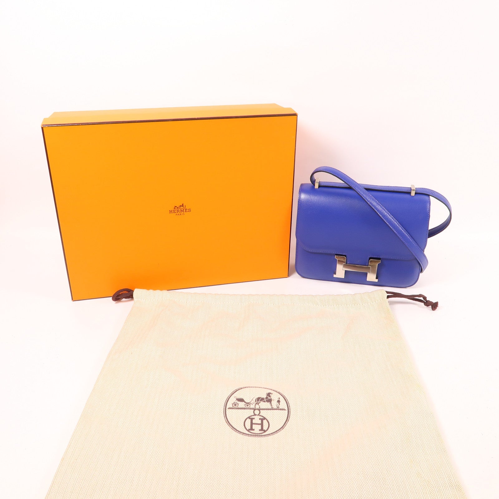 HERMES 【激減優惠】Swift皮革Constance Mini銀扣肩背袋Blue