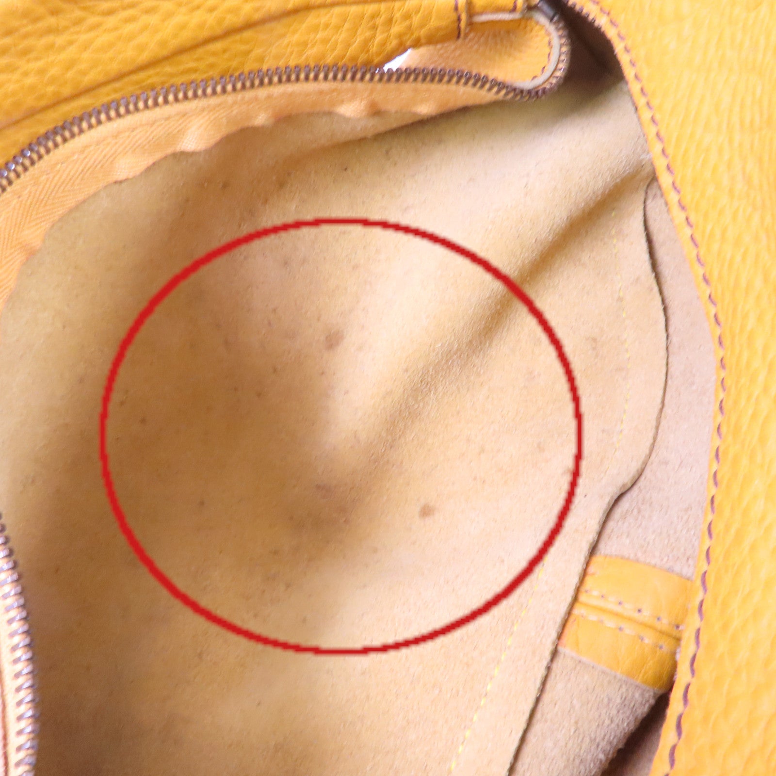 Miu Miu 牛皮皮革Shoulder Bag肩背袋黃色