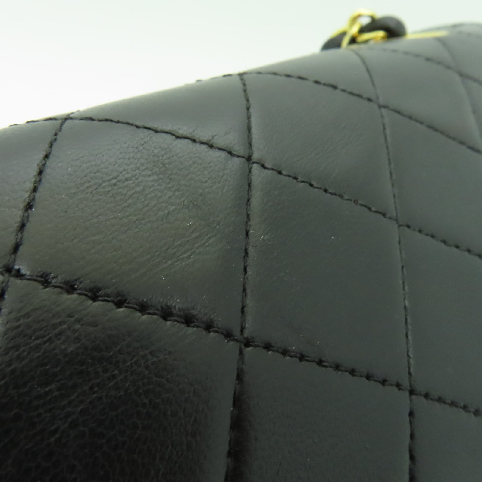 CHANEL 菱格羊皮皮革Vintage Shoulder金扣肩背袋黑色