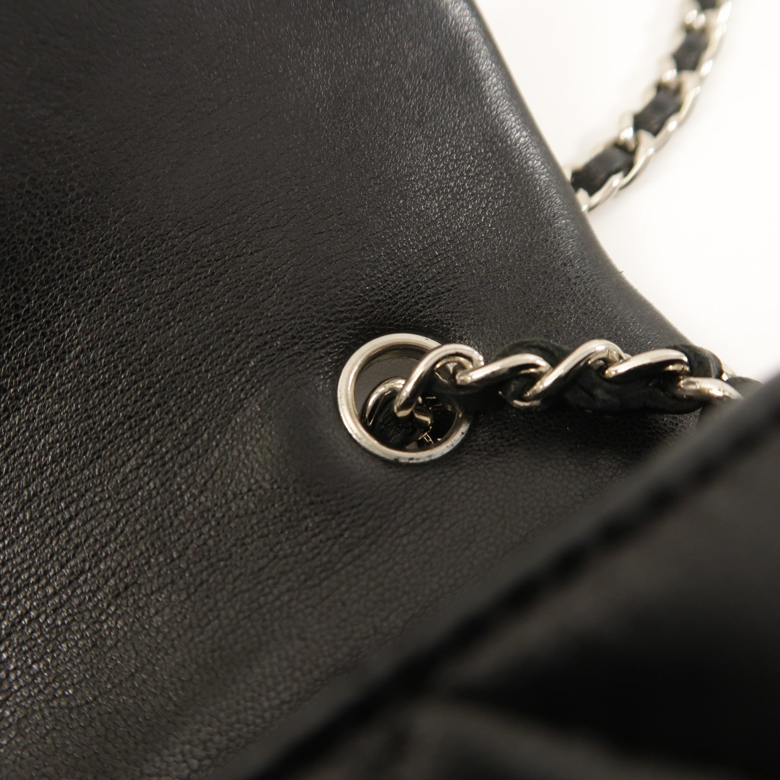 CHANEL 羊皮皮革Mini Flap Bag銀扣鏈帶肩背袋