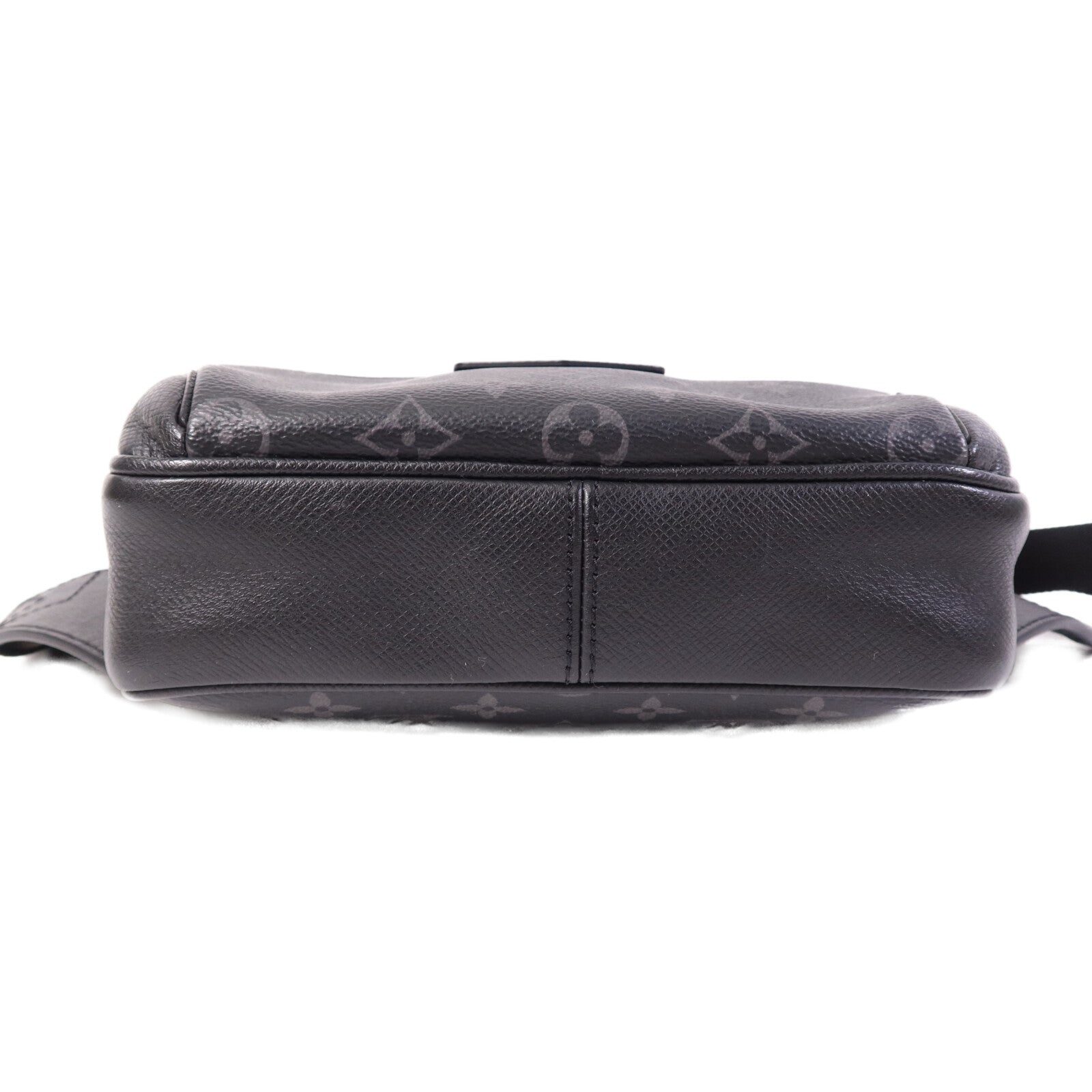 LOUIS VUITTON Monogram Eclipse Outdoor PM銀扣肩背袋