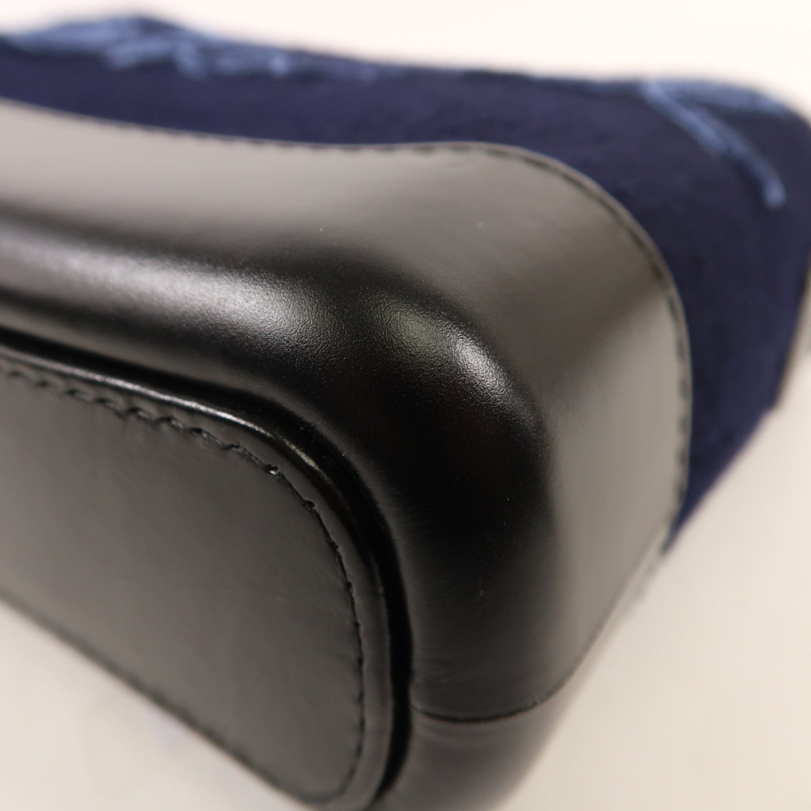 CHANEL 羊毛/皮革Gabrielle Small鏈帶肩背袋